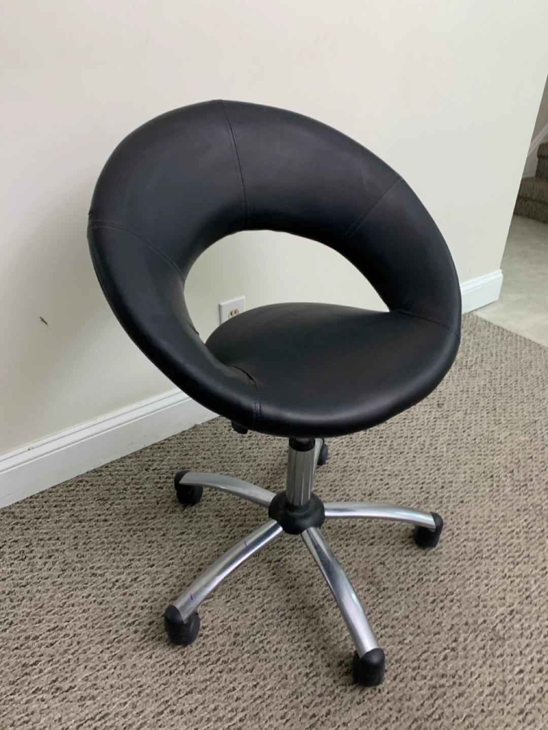 Black Swivel Accent Chair - Furniture / Chairs