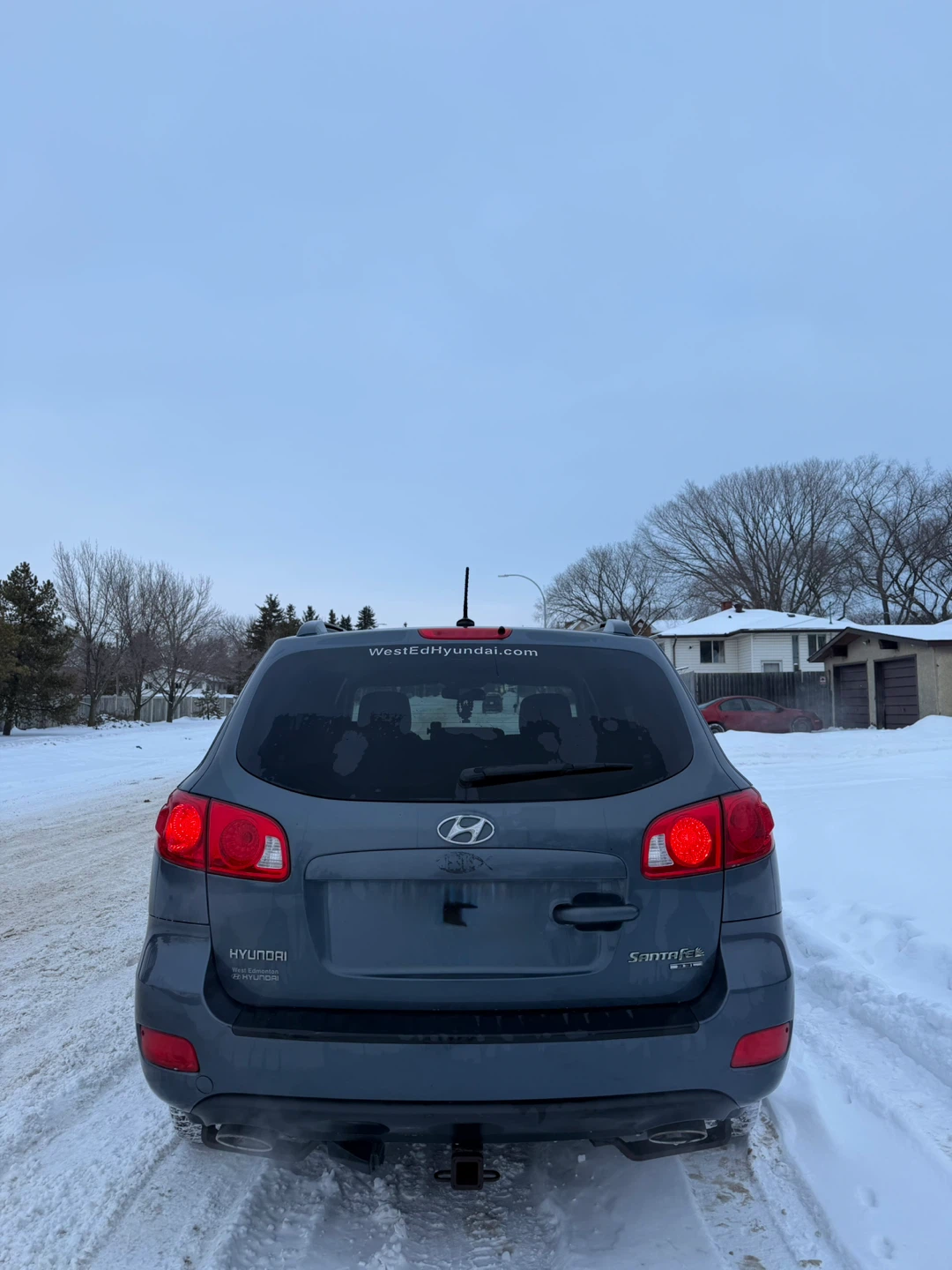 Hyundai Santa Fe SUV - photo 4