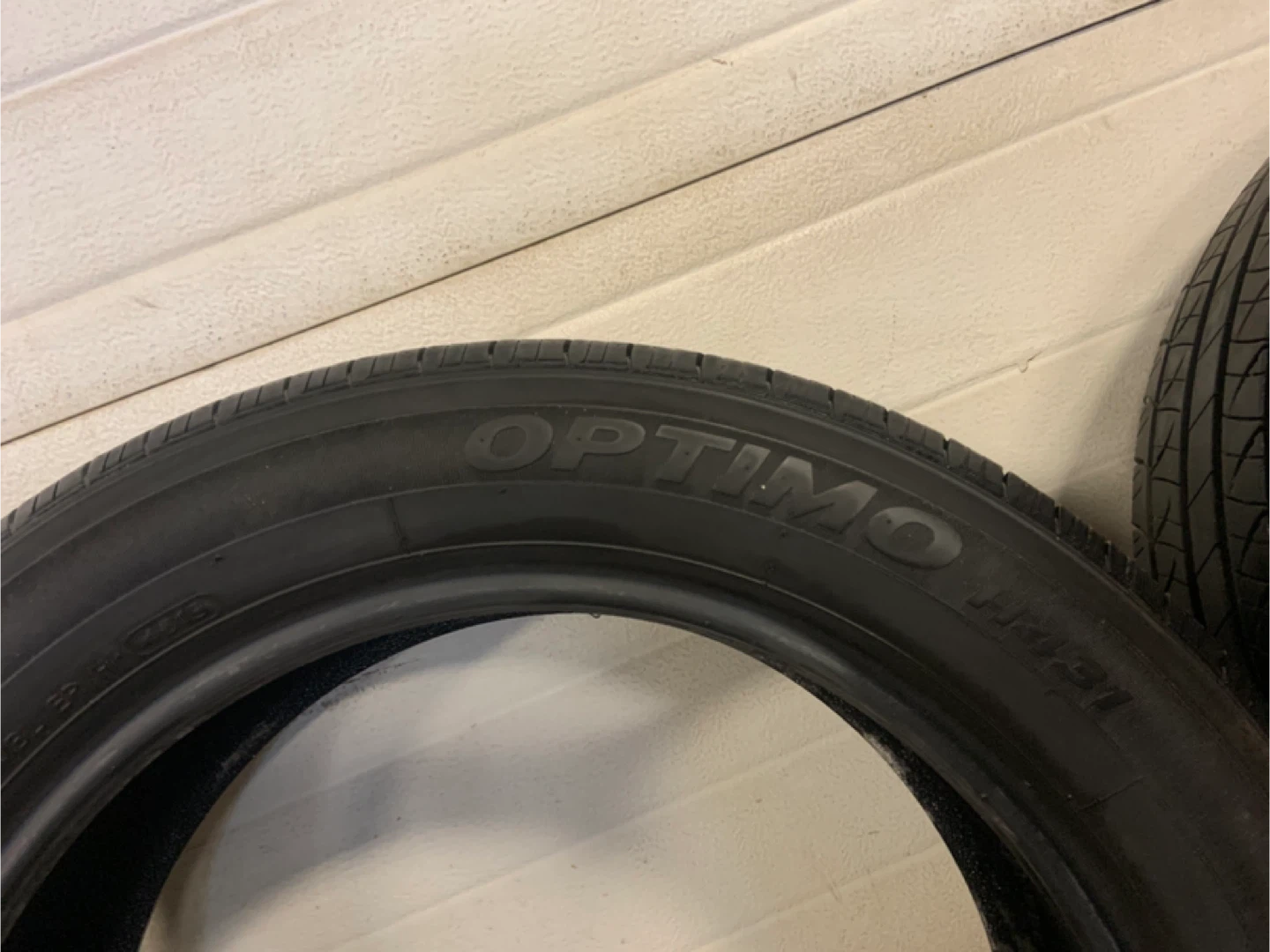 215/55R17 93V Set of 3 Hankook OPTIMO Tires - photo 3
