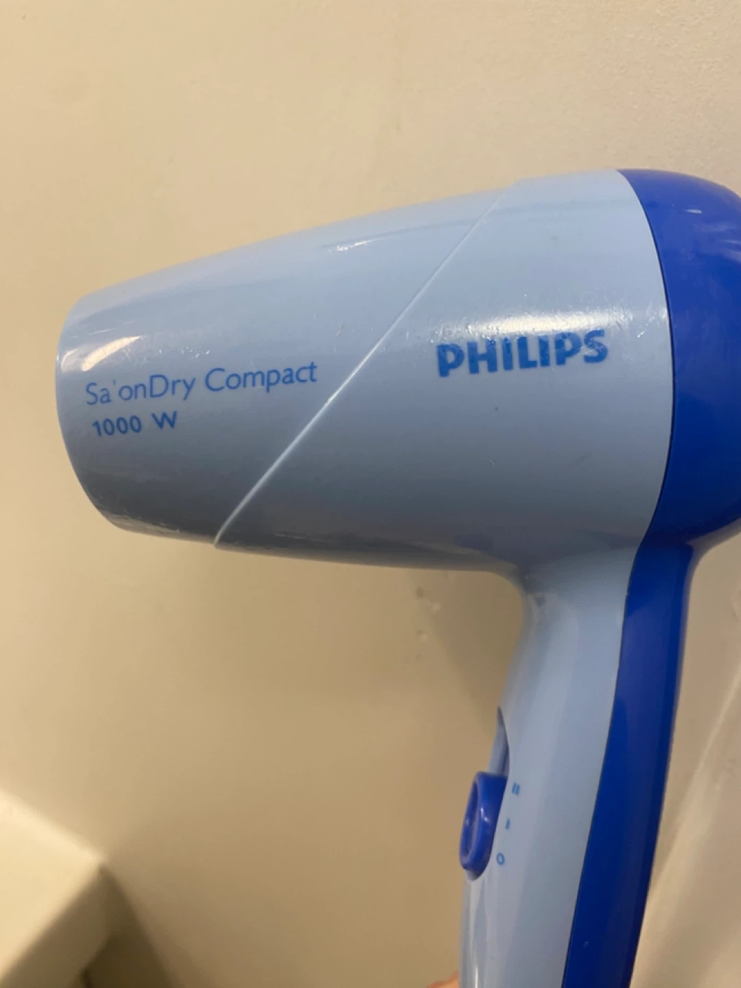 Philips Sa'onDry Compact 1000W Hair Dryer