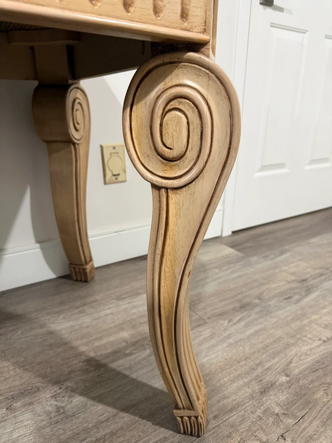 Granite Top End Table with Carved Wooden Legs - photo 5
