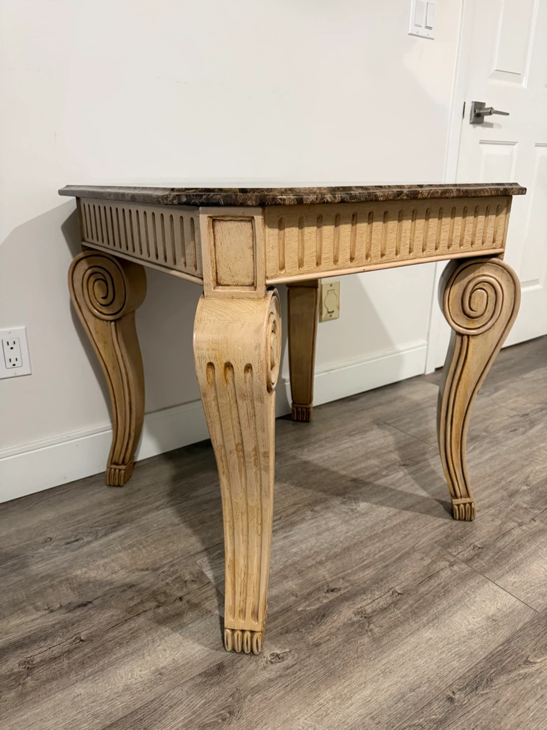 Granite Top End Table with Carved Wooden Legs - photo 3