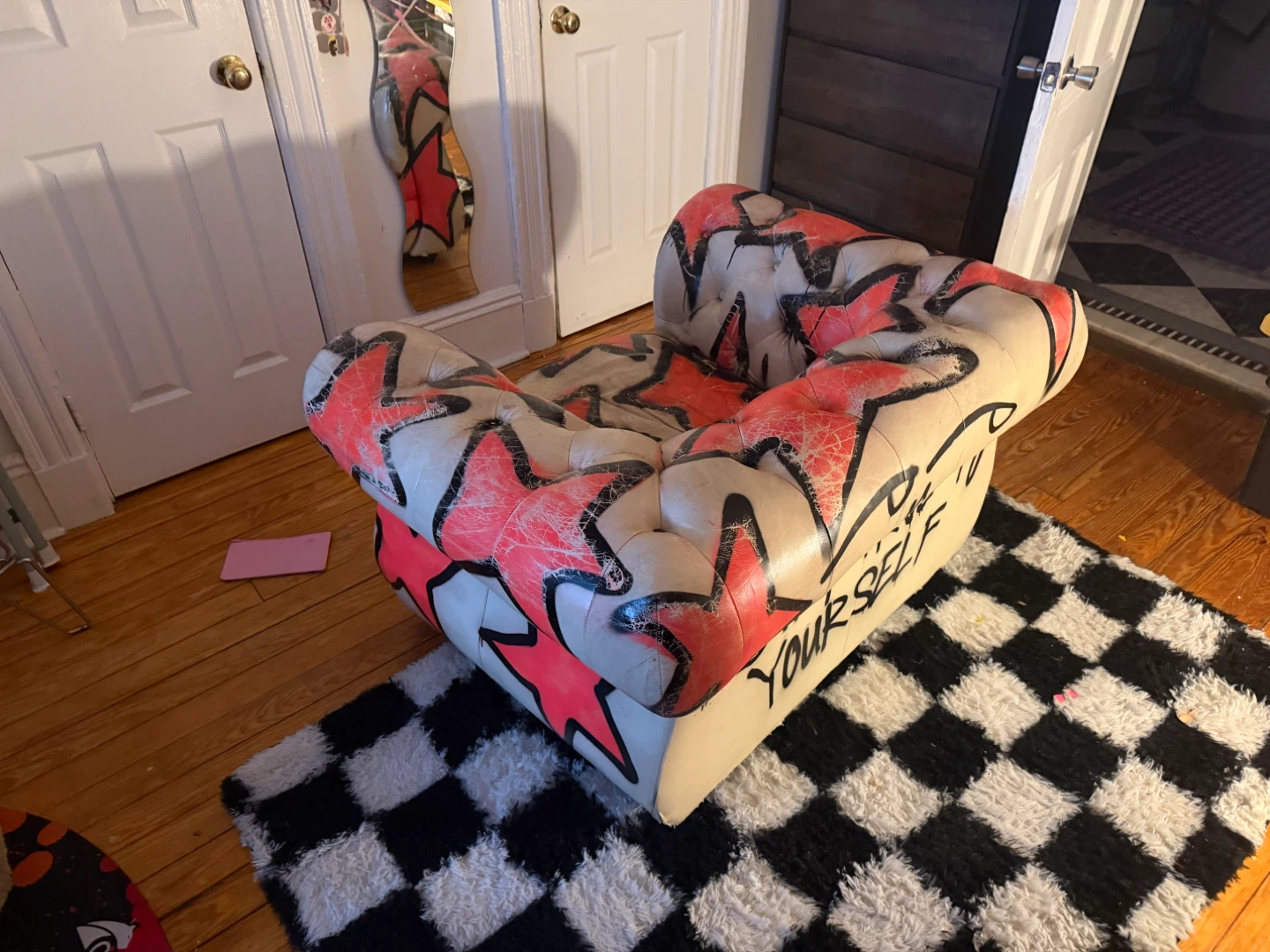 Custom Leather Graffiti Armchair - photo 3