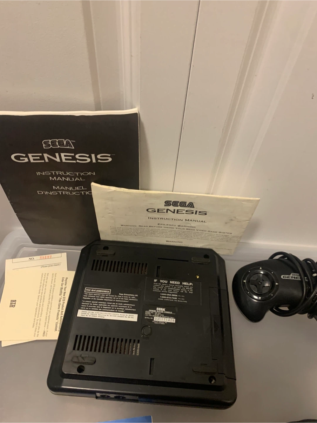 Sega Genesis Model 1 Console with Controller and Manuals - photo 2