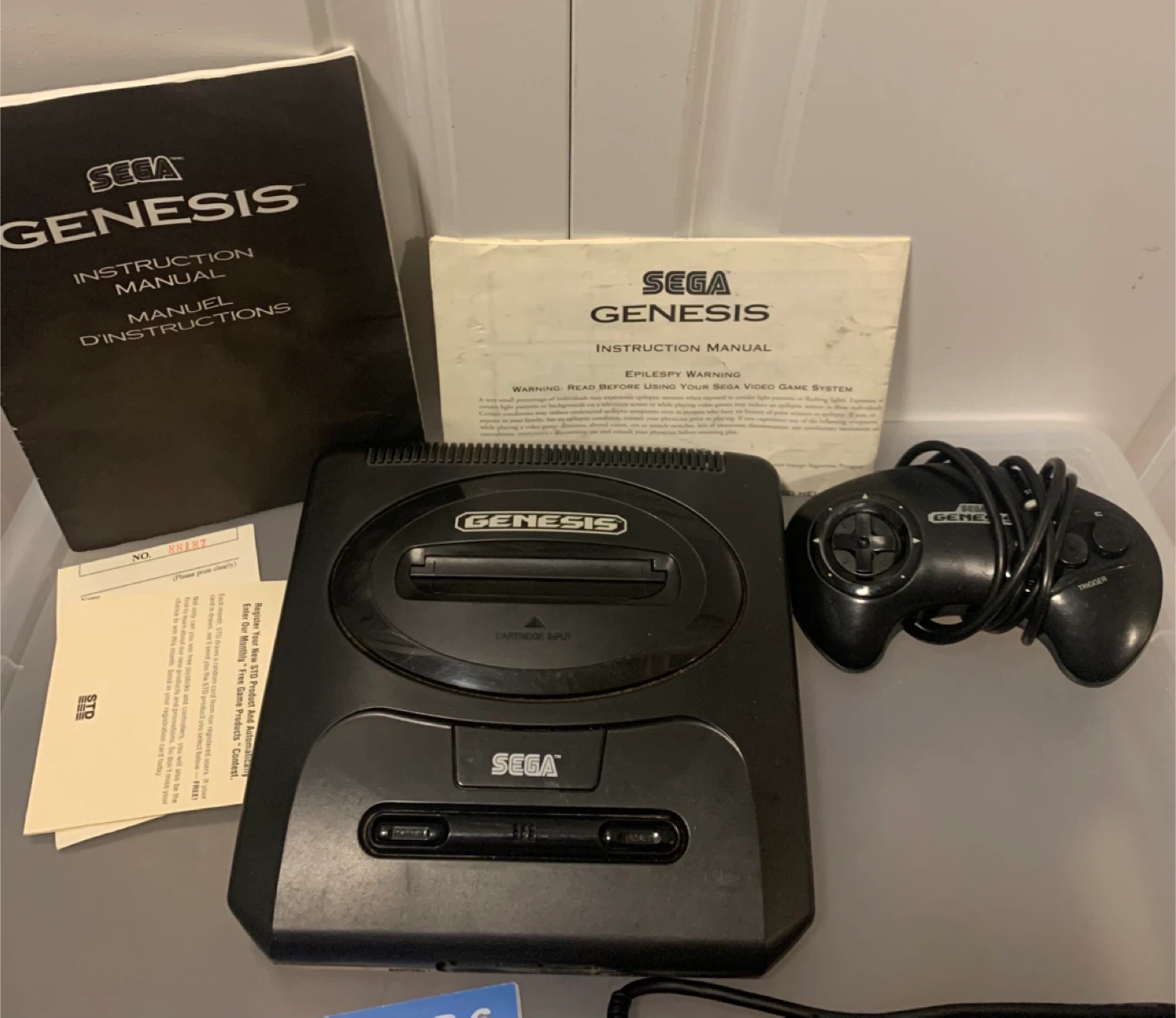 Sega Genesis Model 1 Console with Controller and Manuals - photo 3