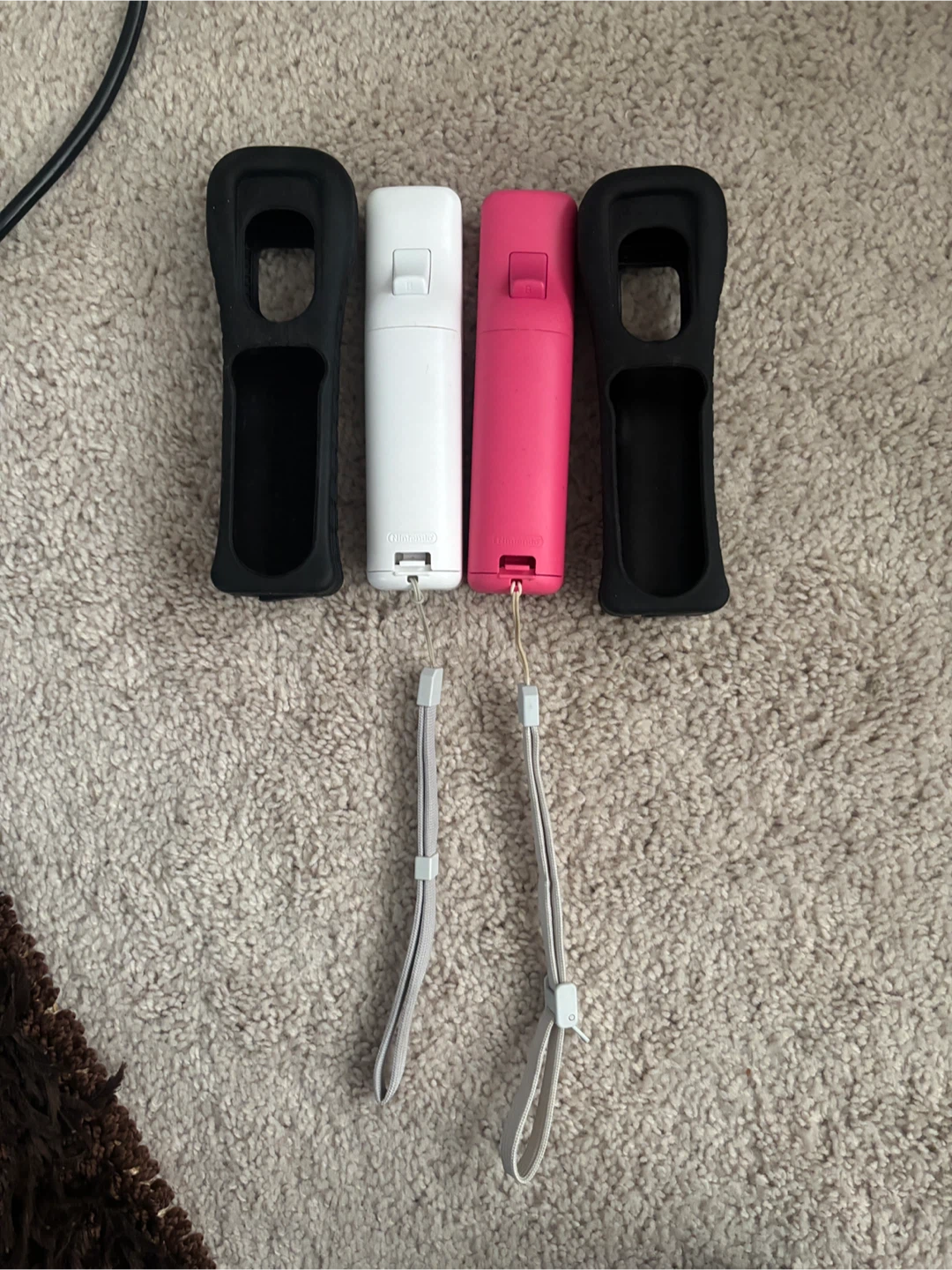 Wii Remotes + Accessories - photo 3