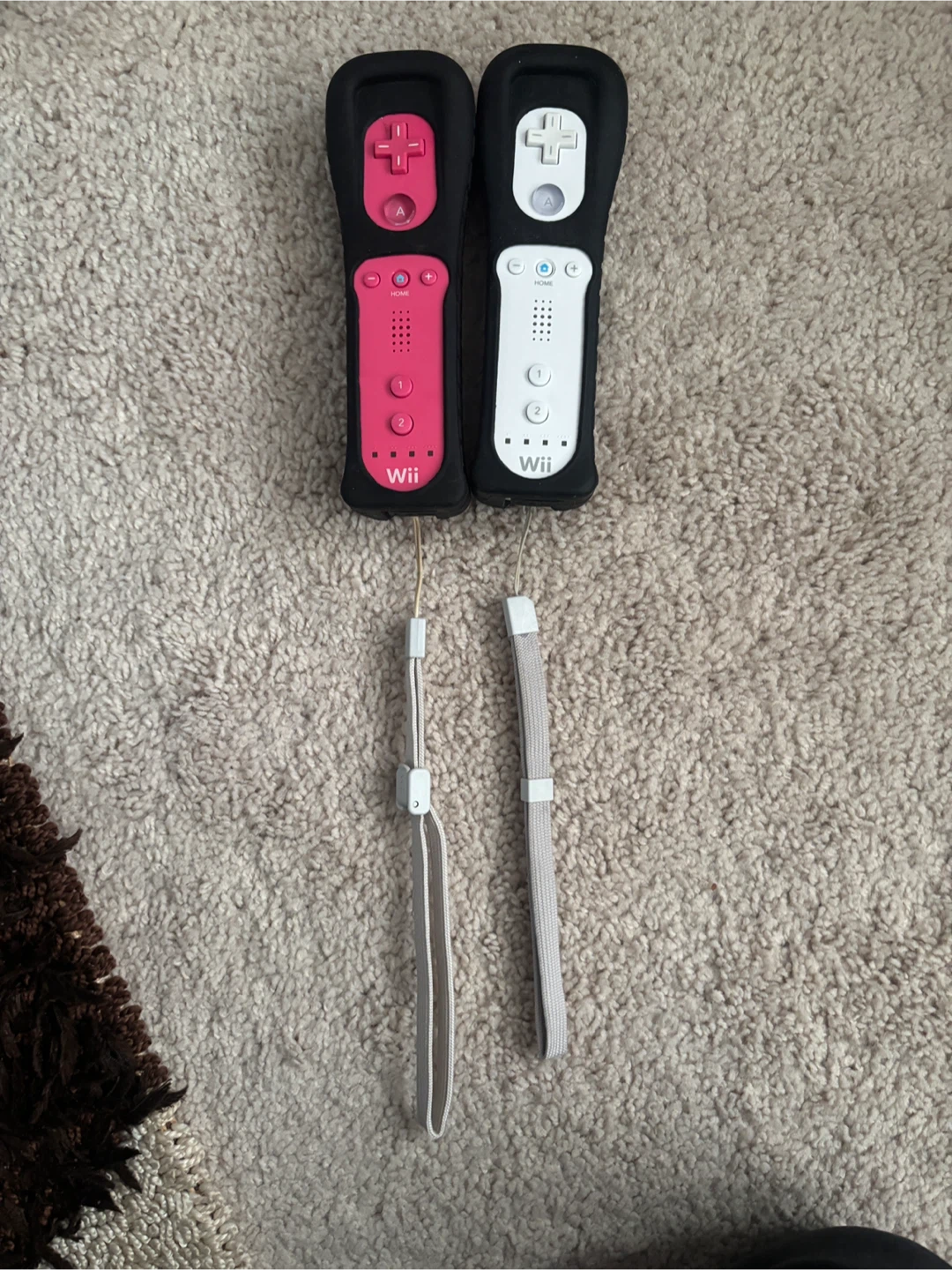 Wii Remotes + Accessories - photo 4