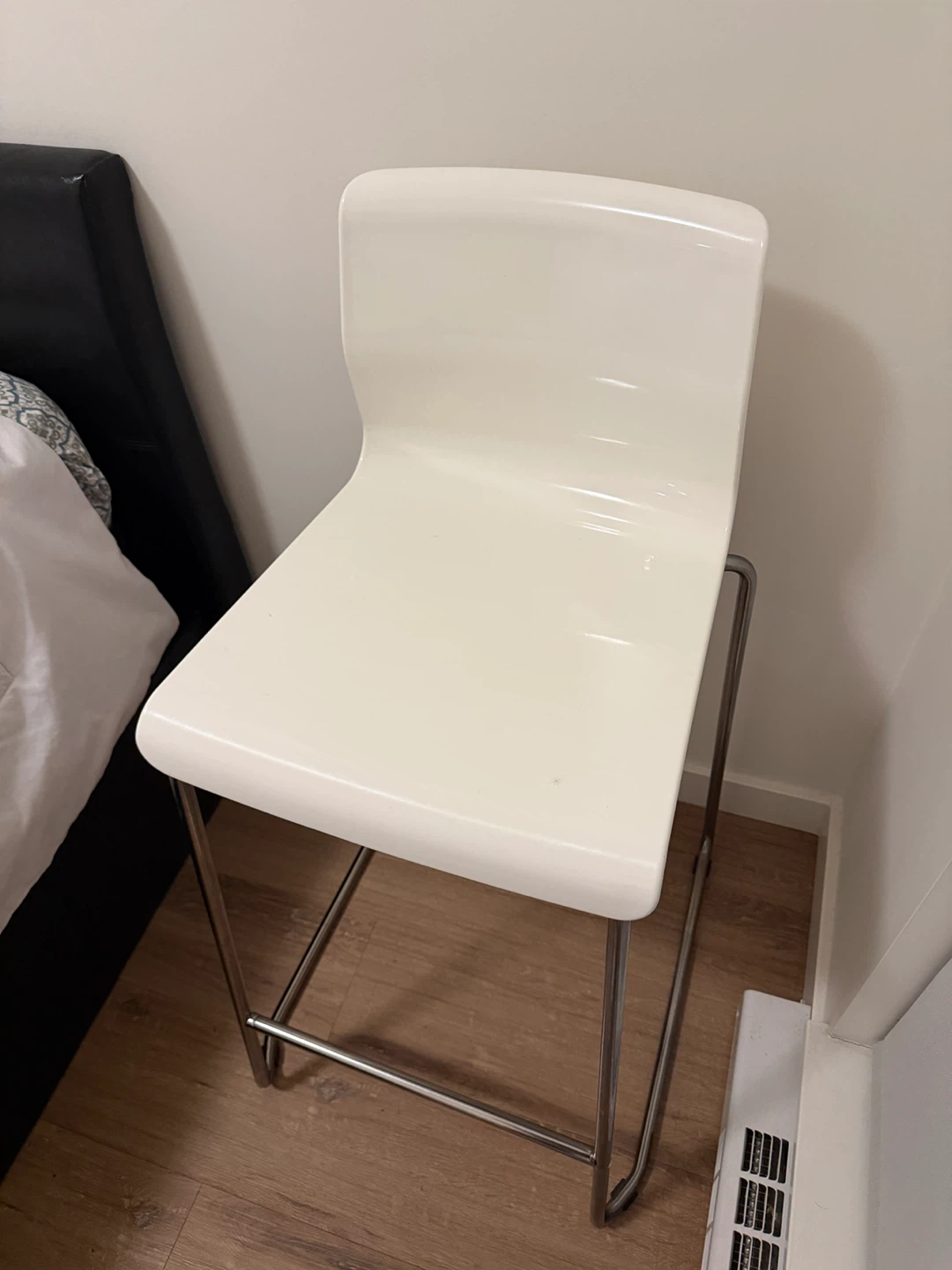 IKEA bar stools - $80 for a set of 2!!! - photo 5