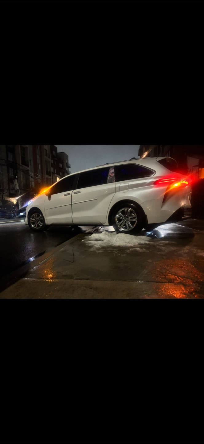 Toyota Sienna Minivan