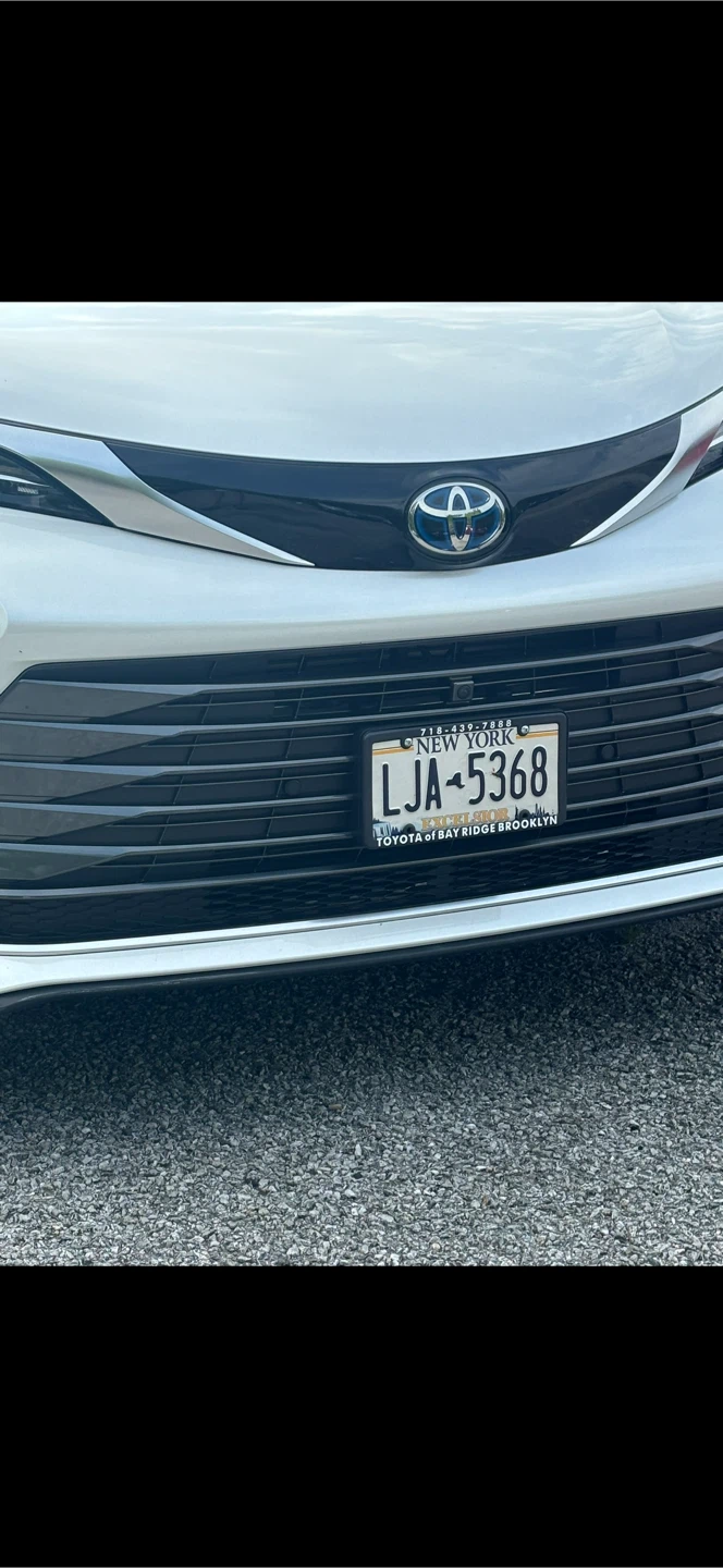 Toyota Sienna Minivan - photo 3