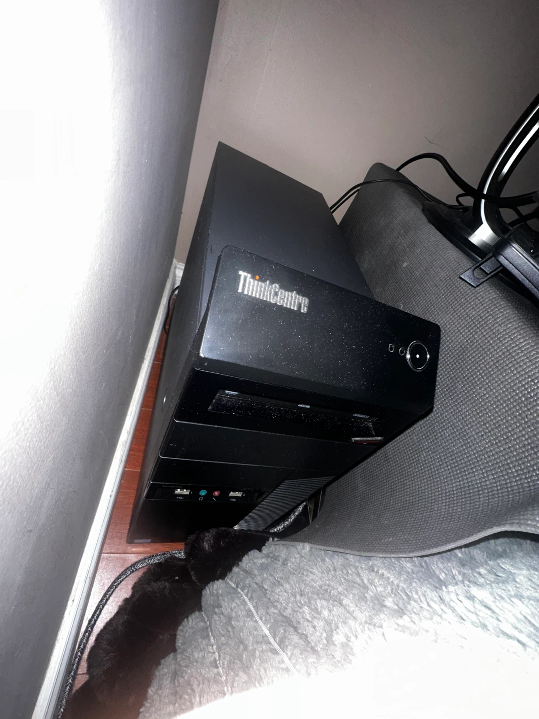 Lenovo ThinkCentre Desktop Computer