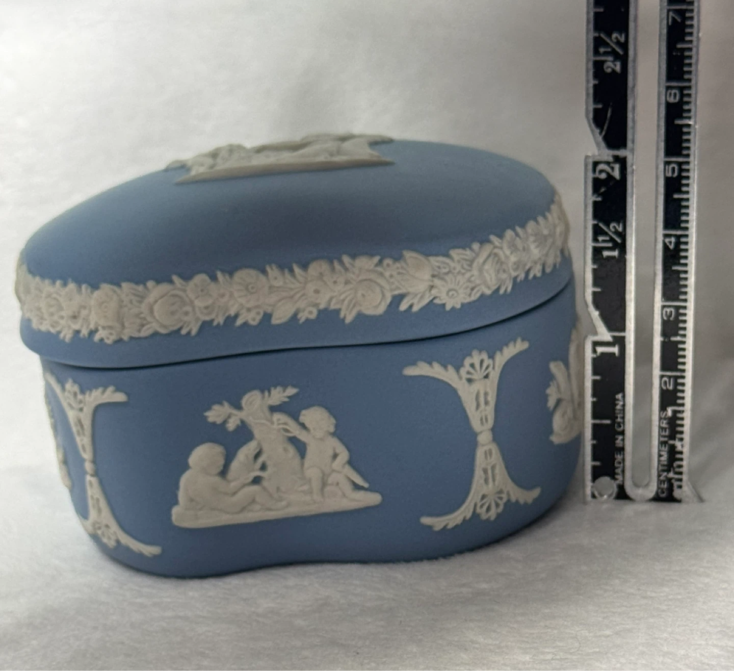 Vintage Jasperware Trinket Box Blue White Cherub Design - photo 3