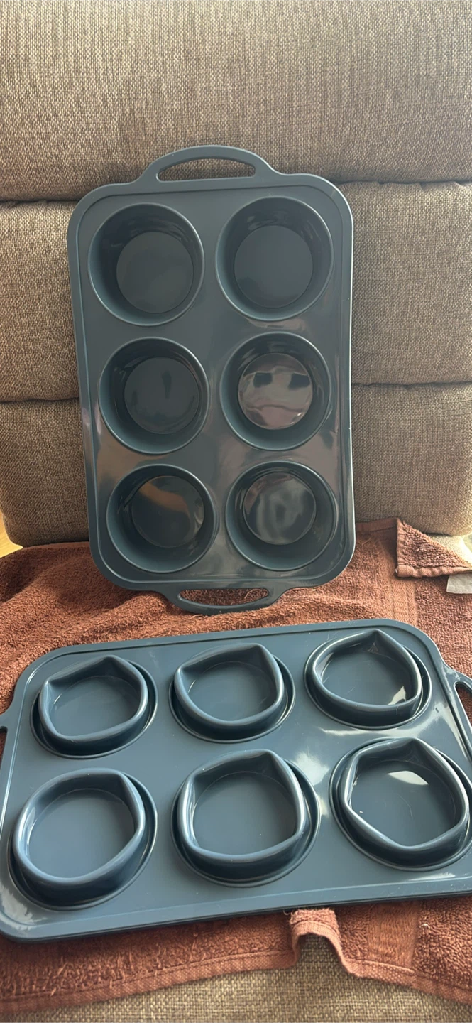 6-Cup Jumbo Muffin Pan with Stainless Steel Frame