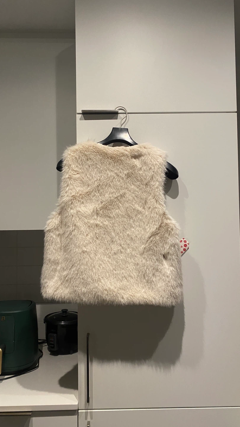 Cream Faux Fur Vest - photo 3