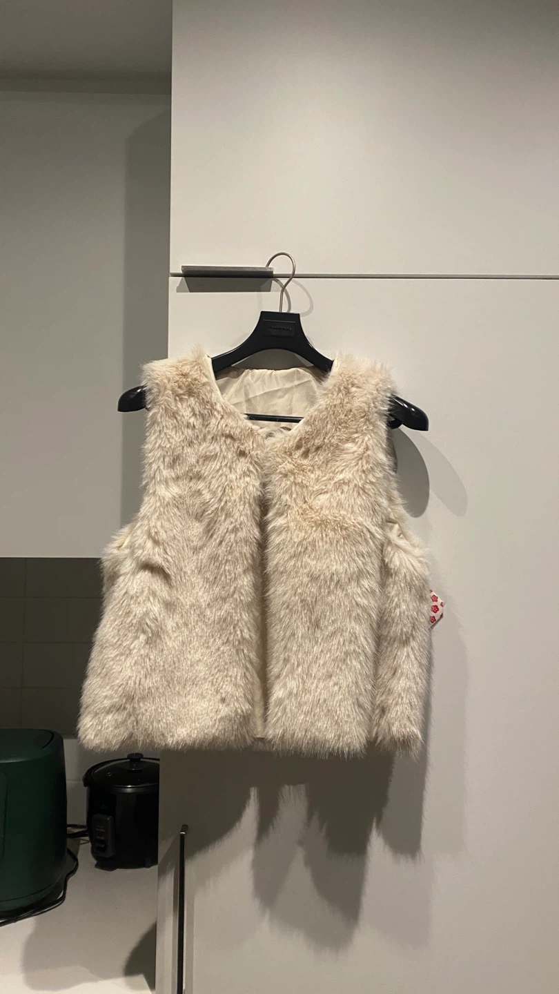 Cream Faux Fur Vest - photo 2