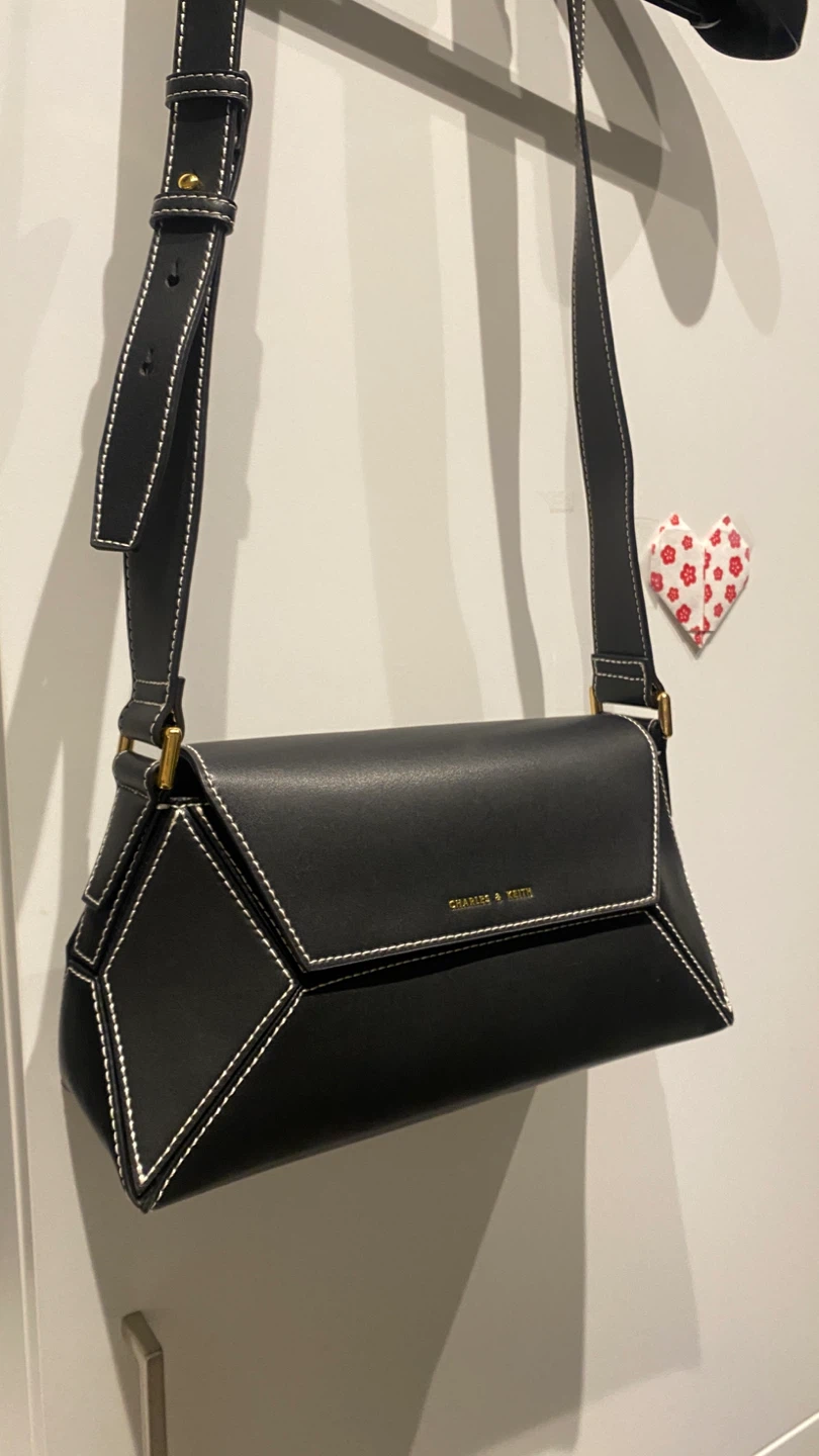 Charles & Keith Black Shoulder Bag - photo 2