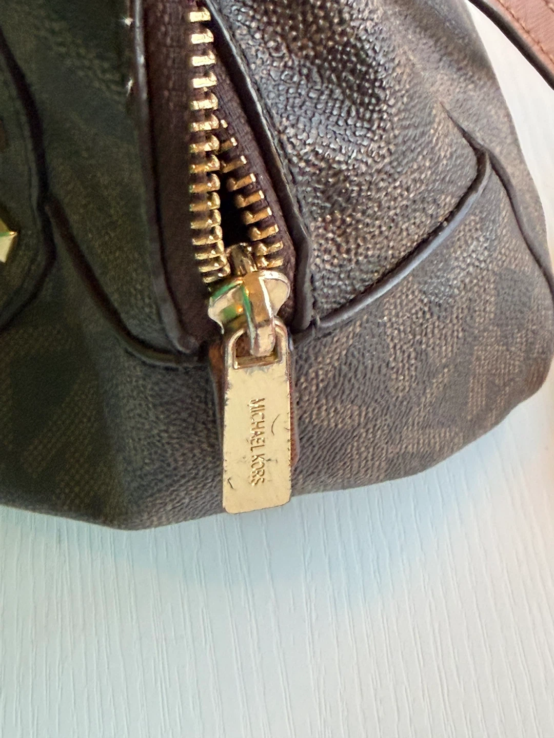 Michael Kors Studded Signature Monogram Satchel Handbag - photo 5