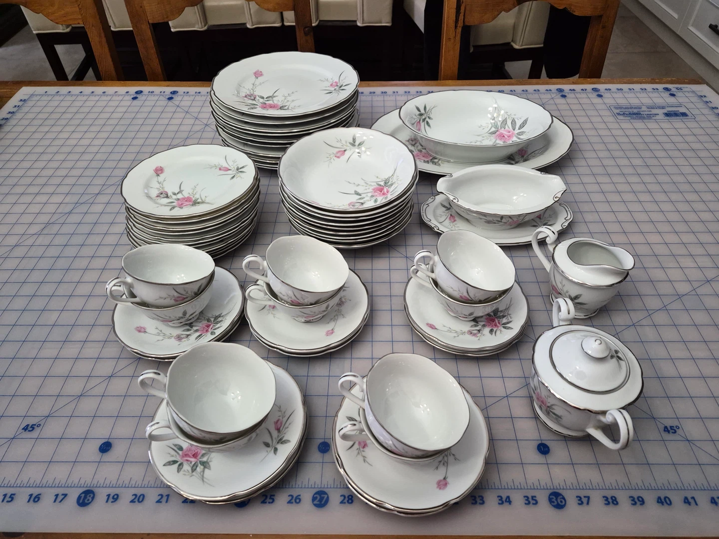 BREATH O’SPRING DISH SET
