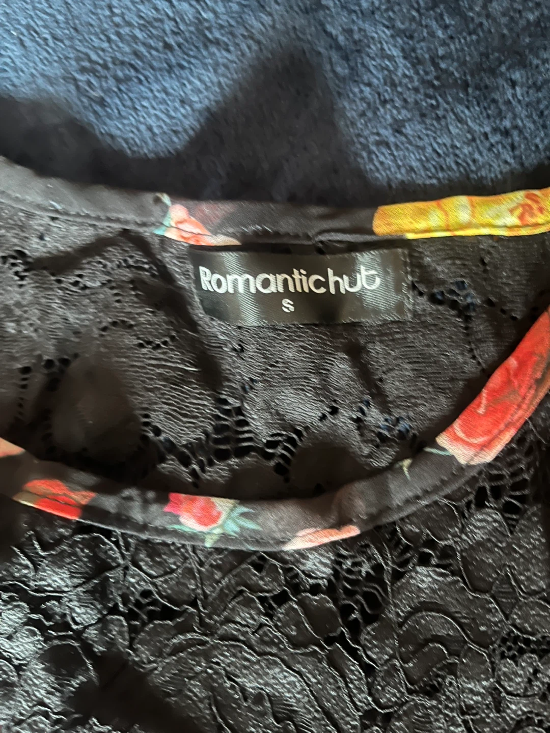Romantic Hub Floral Lace Blouse - photo 2