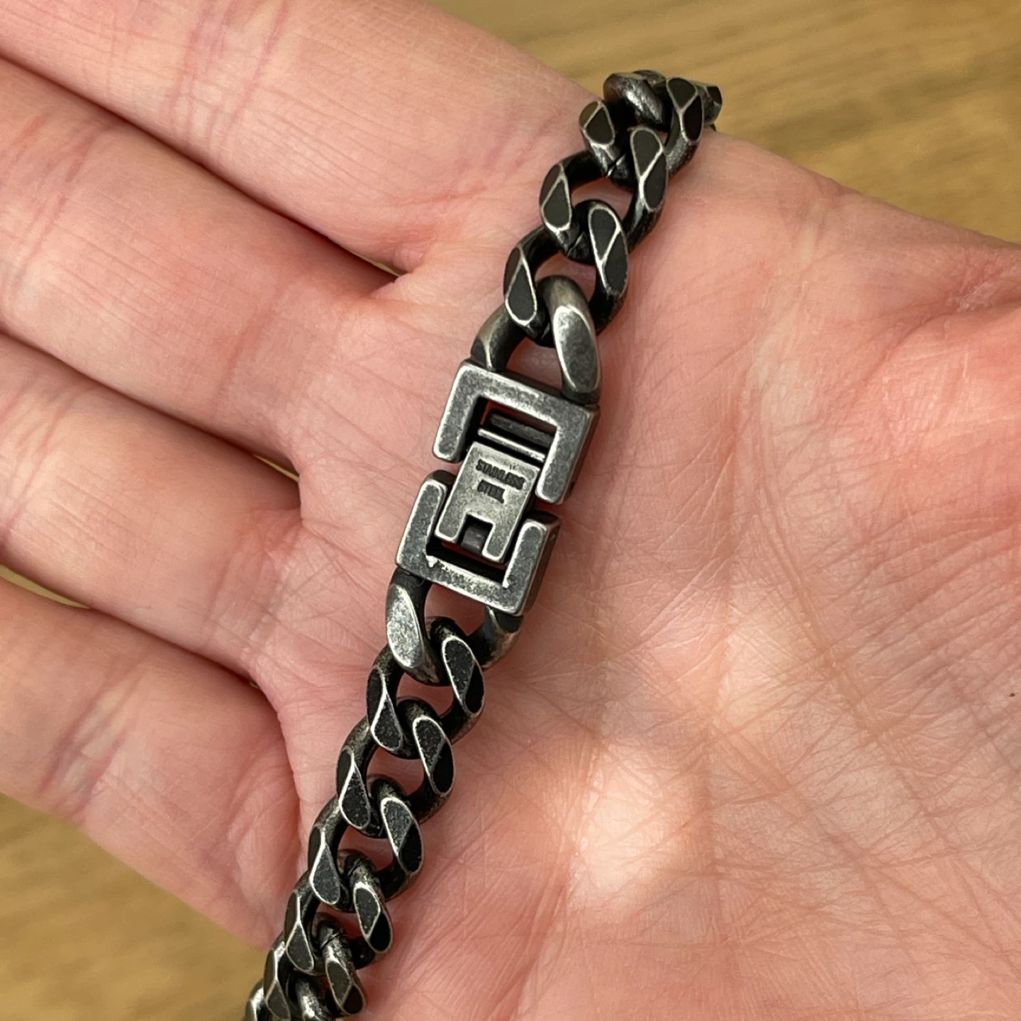Rugged Oxidized curb link box clasp stainless steel chain (9mm) - photo 5