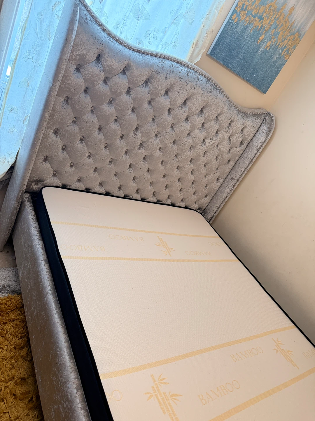 Velvet Upholstered Bed Frame with Tufted Headboard - Grey - photo 3