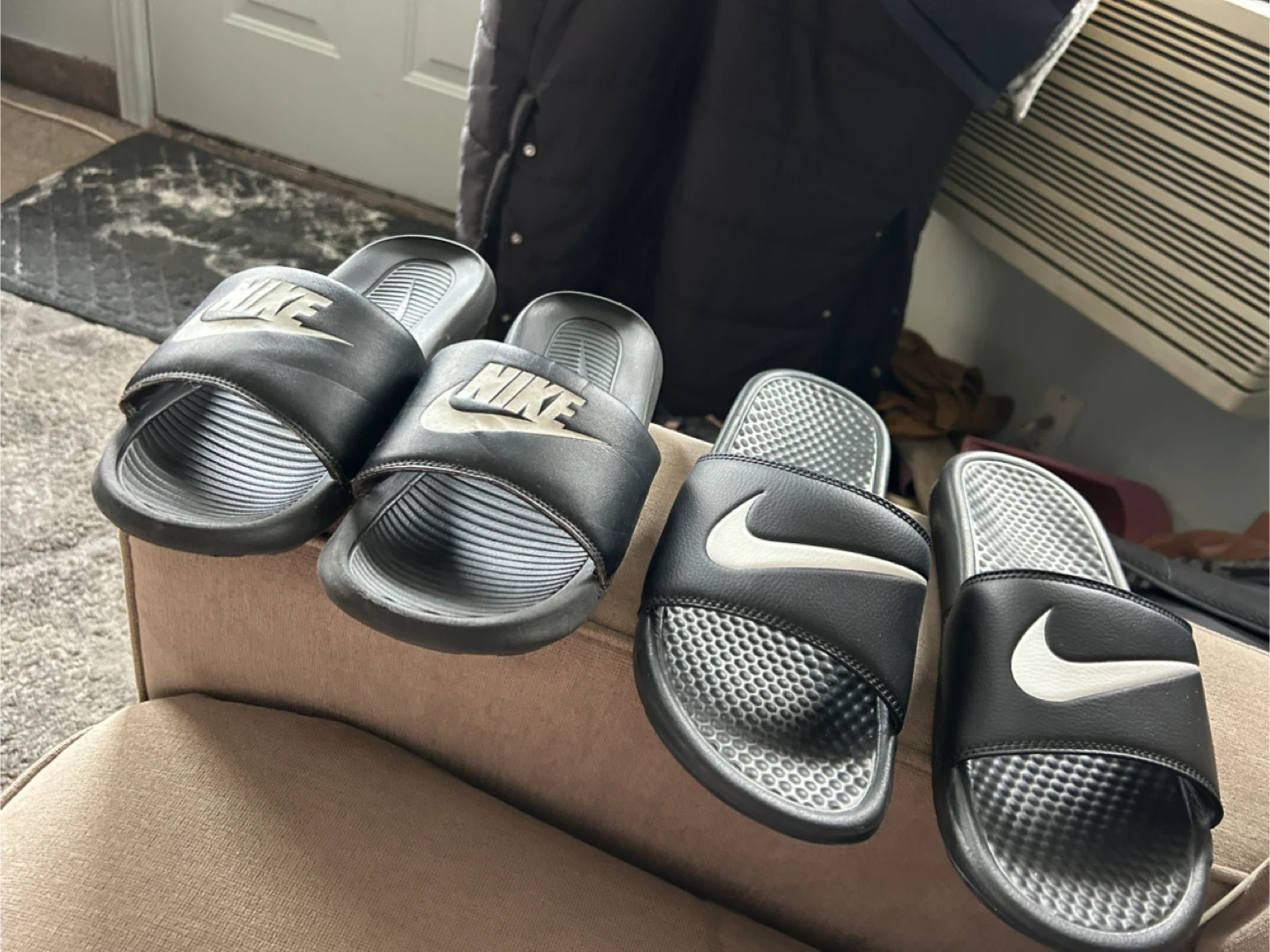 Nike Benassi JDI Slides - Black/White