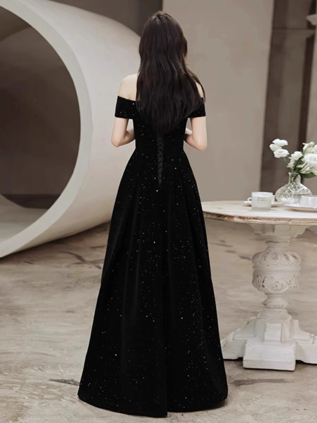 Long off-shoulder velvet dress - photo 2