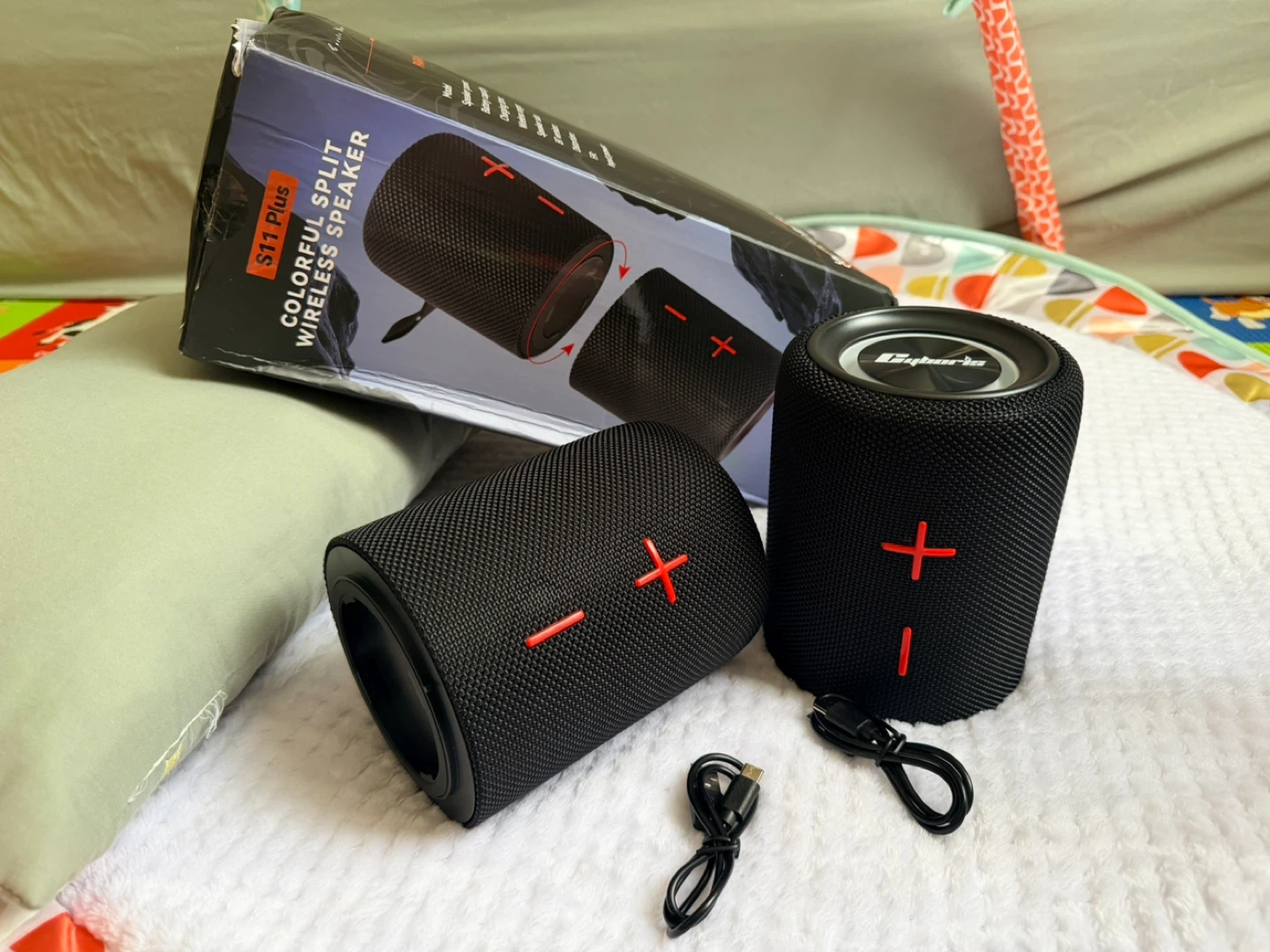 S11 Plus Colorful Split Wireless Speaker