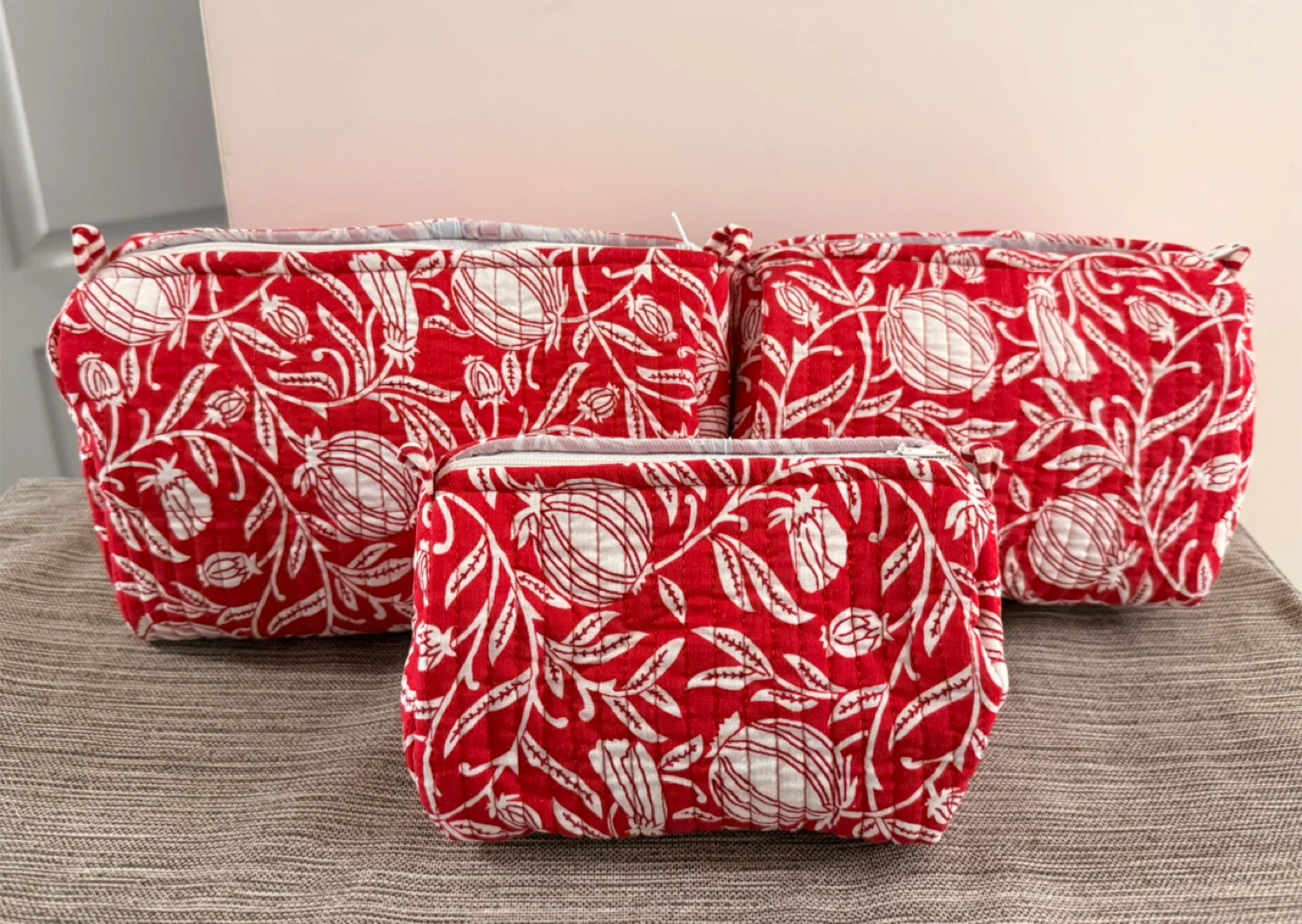 Set of 3 Quilted Pouches - photo 3
