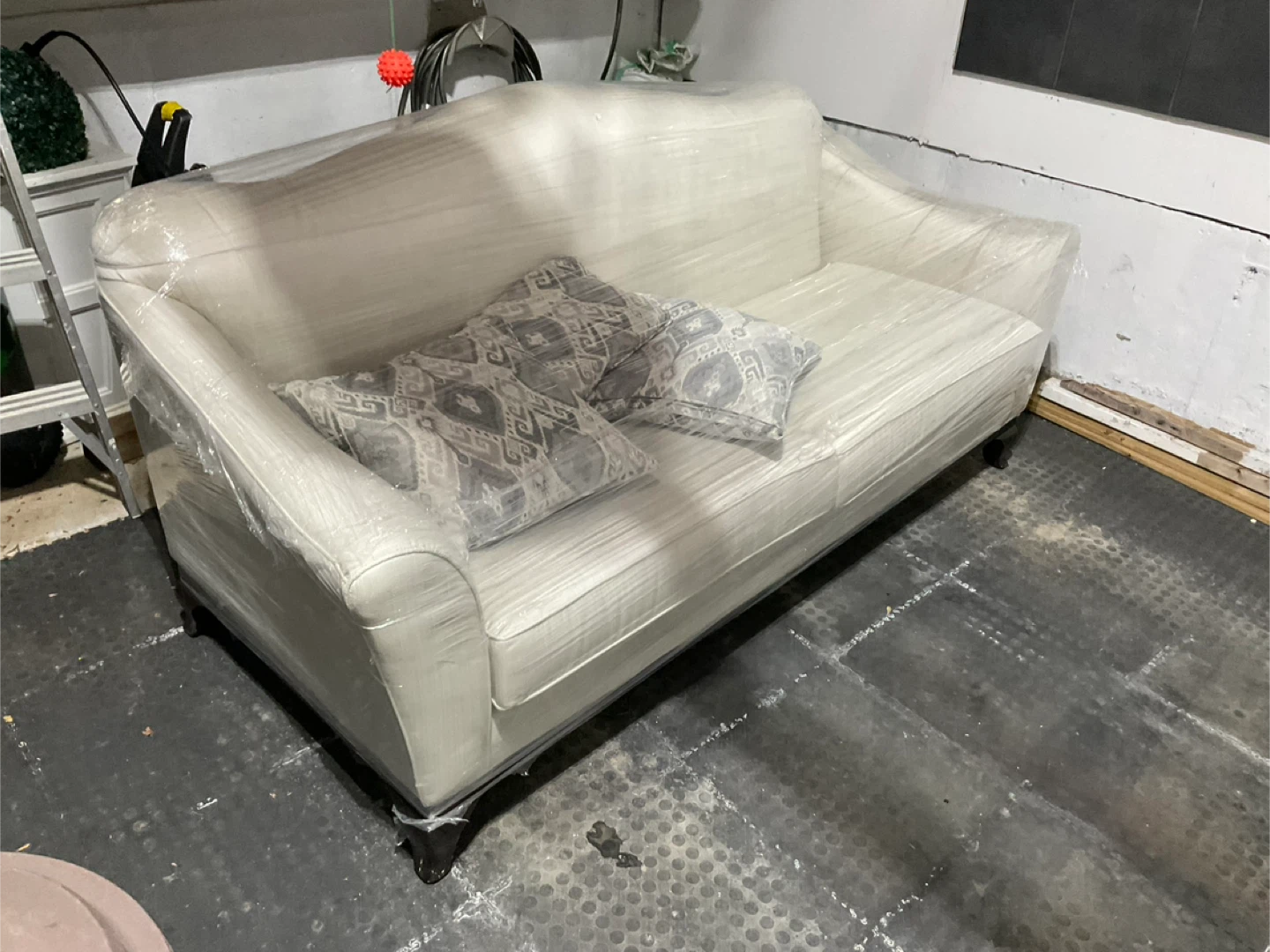 Cream Sofa with Decorative Pillows - photo 3