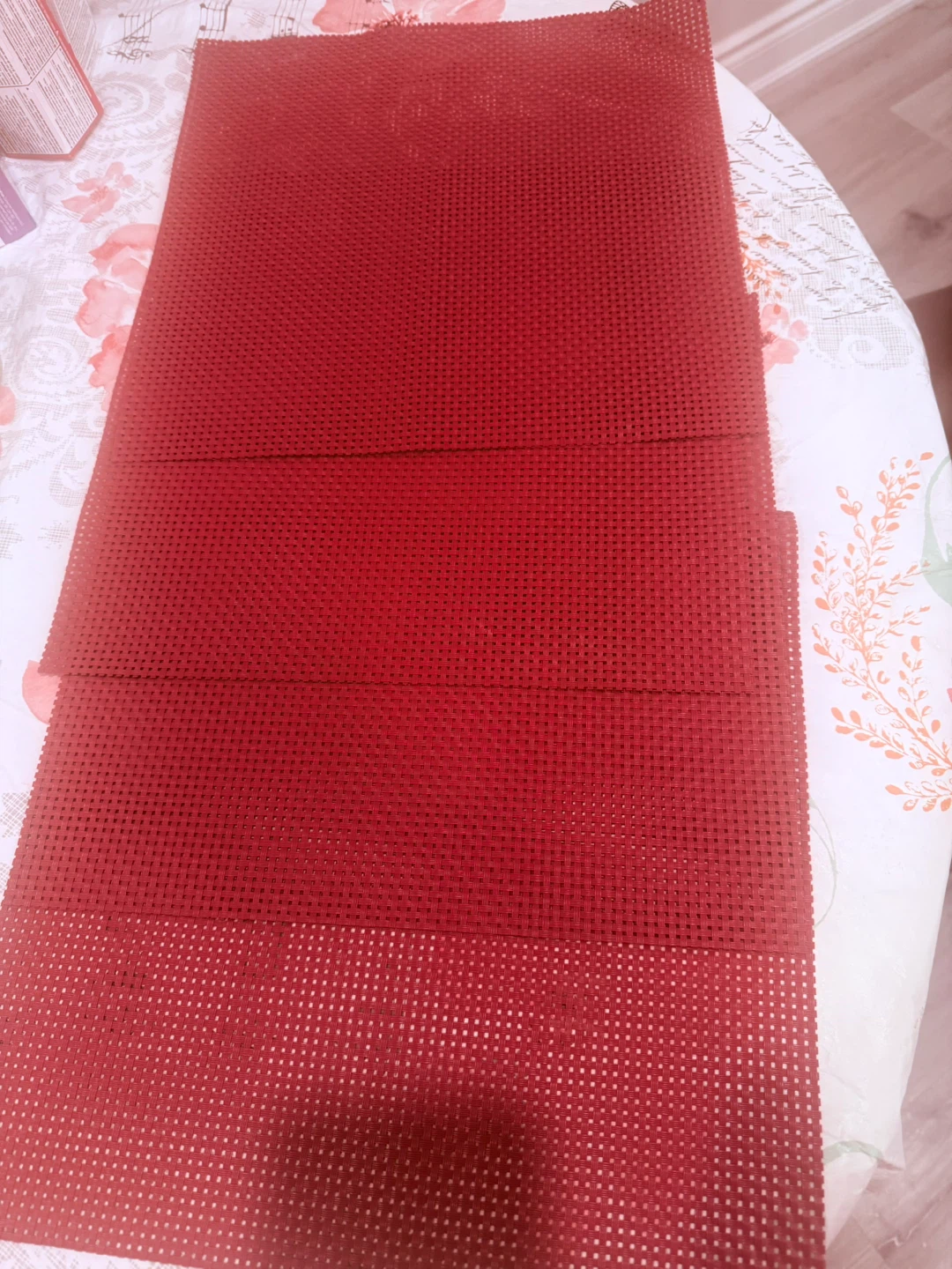 Set of 5 Red Placemats - photo 4