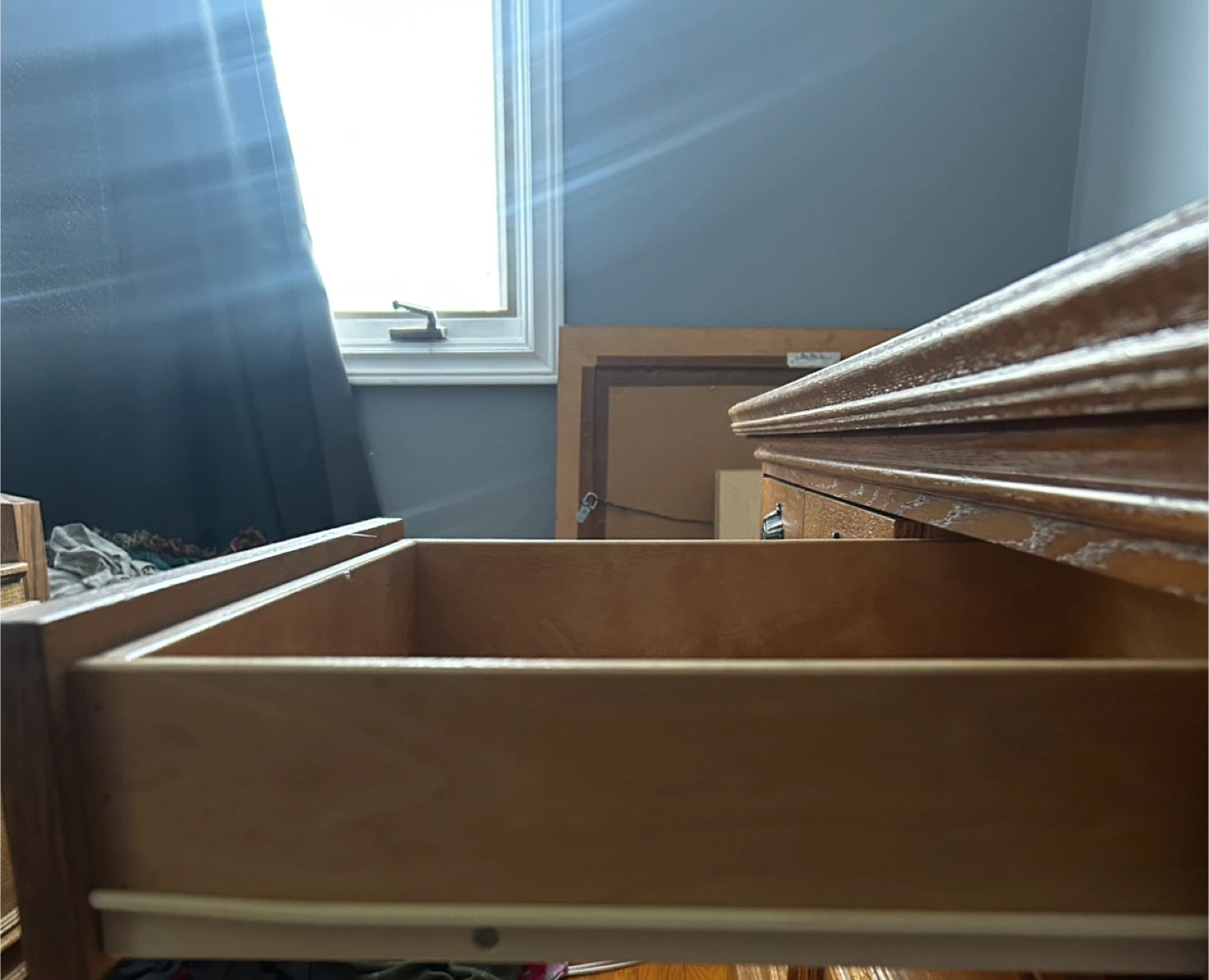 Oak Dresser with 9 Drawers - photo 4