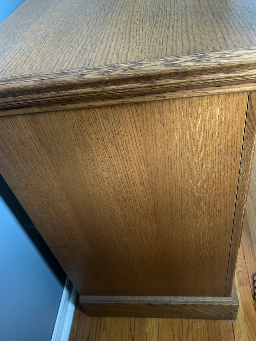 Oak Dresser with 9 Drawers - photo 3