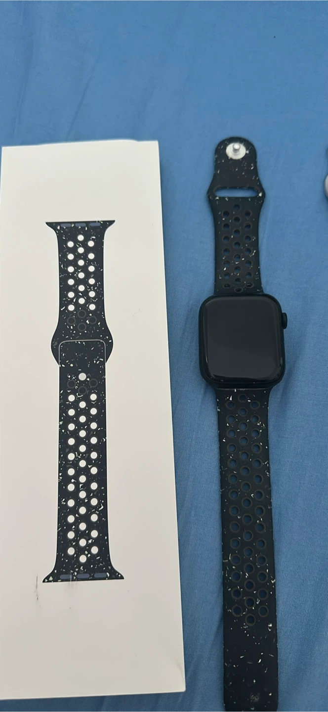 Apple Watch Series 9 – 45mm GPS – Excellent Condition
