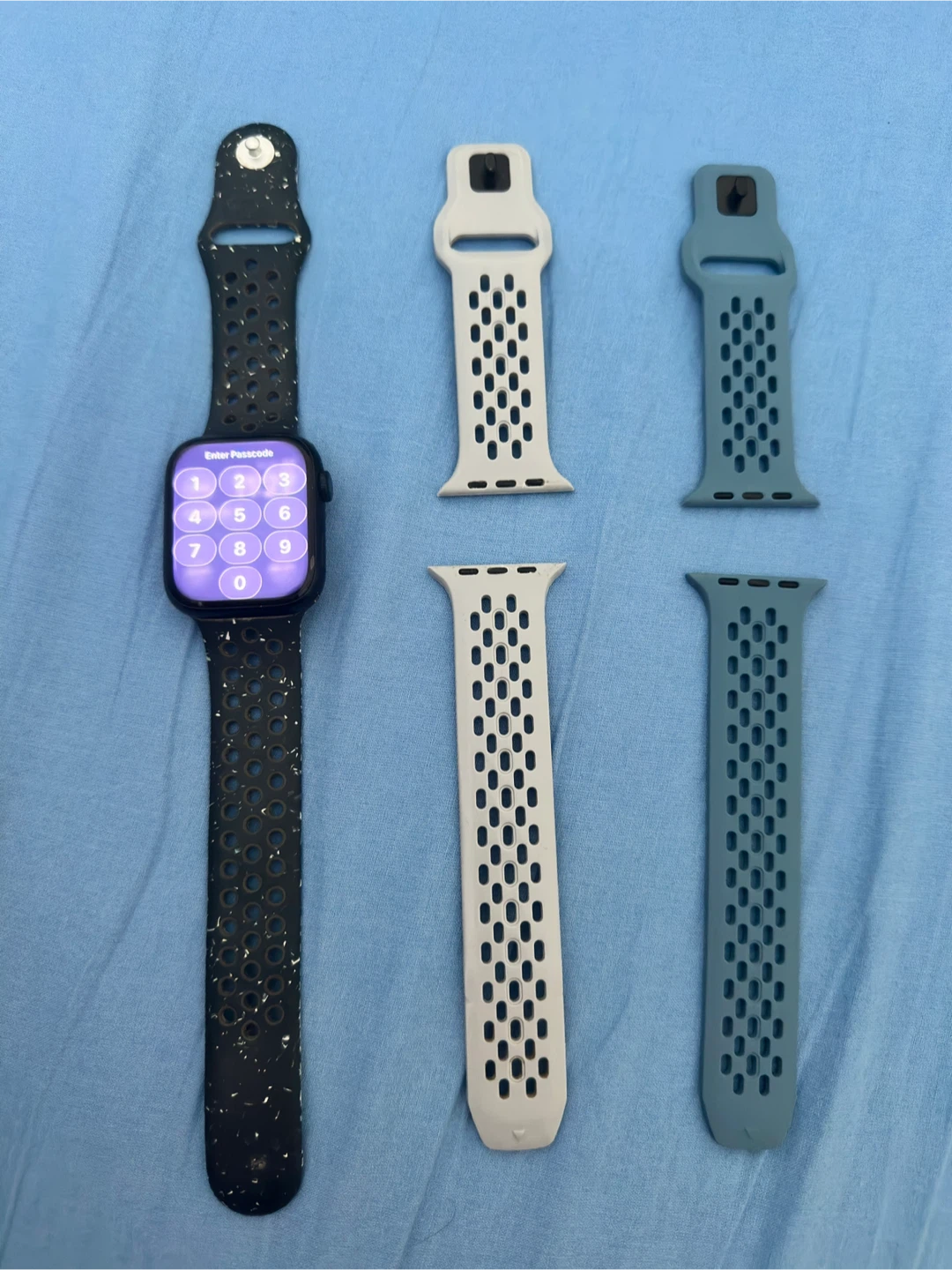 Apple Watch Series 9 – 45mm GPS – Excellent Condition - photo 2