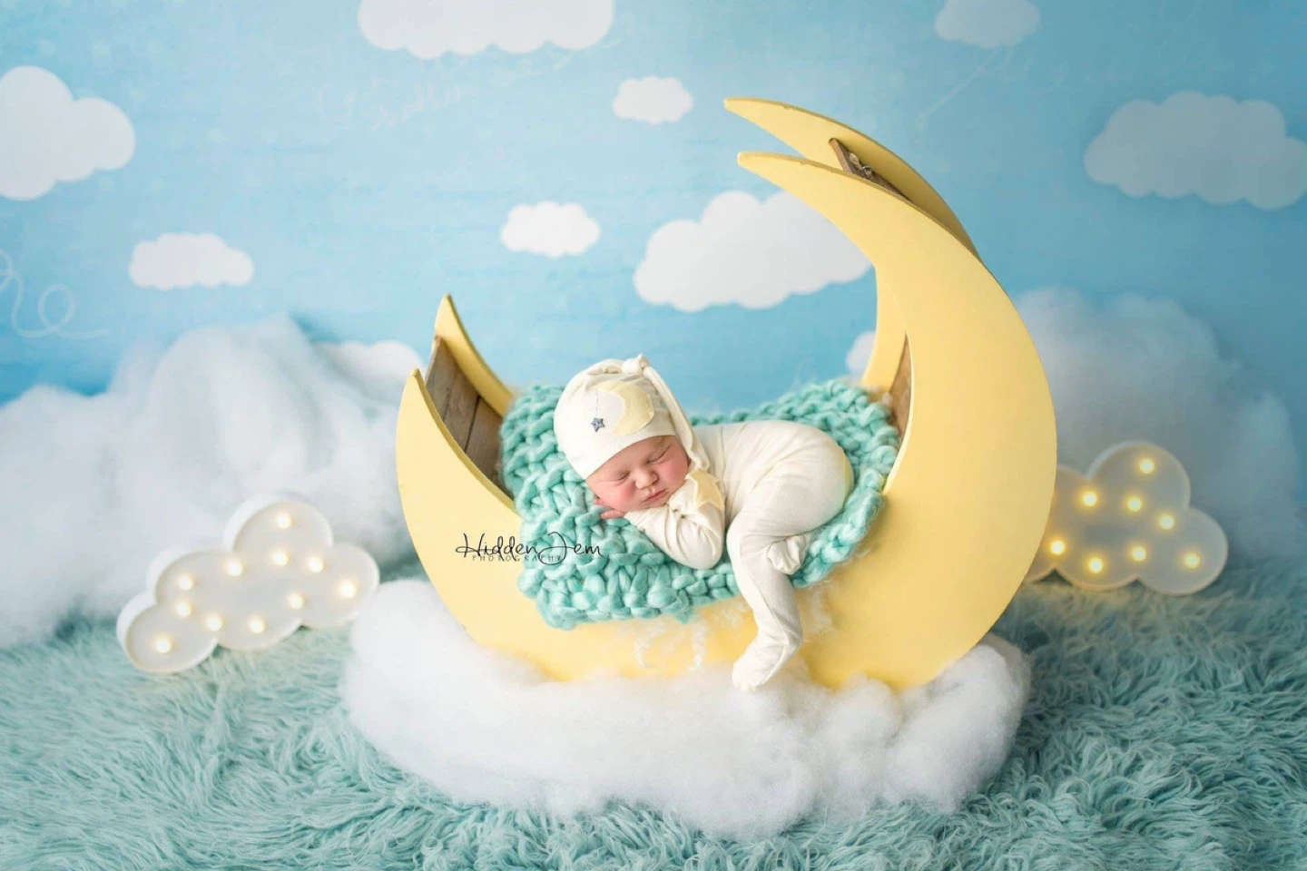 Yellow Crescent Moon Newborn Photography Prop FOR RENT - photo 3