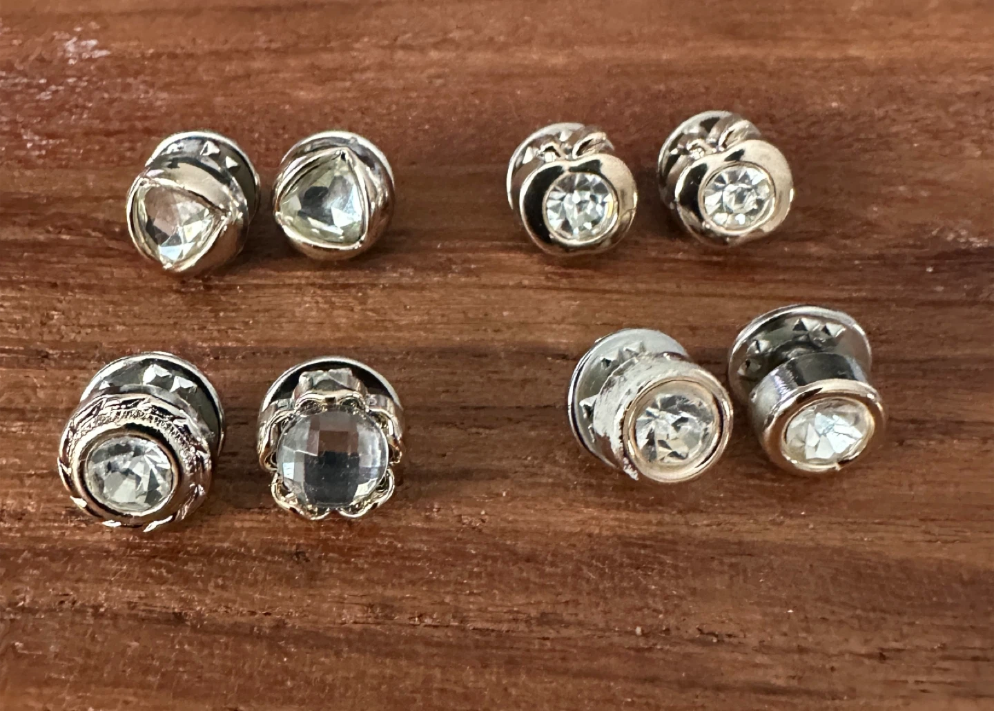 8 Mixed Design  Brooch Pins - $3 - East York