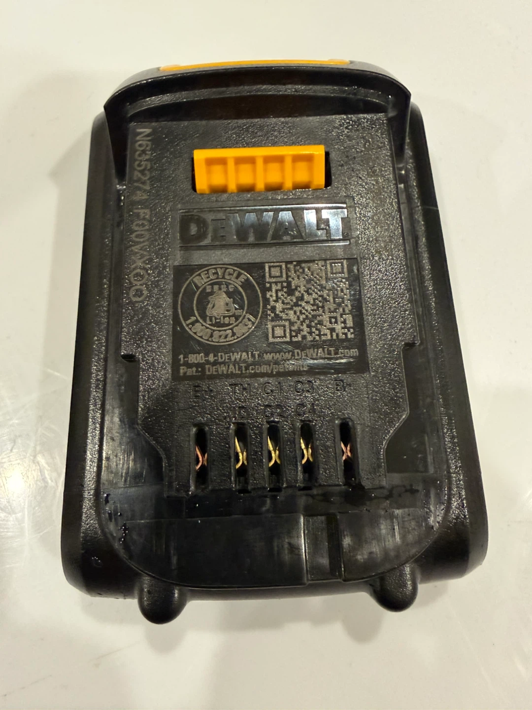 DEWALT 20V Cordless Drill with 2 Batteries and Charger - photo 4