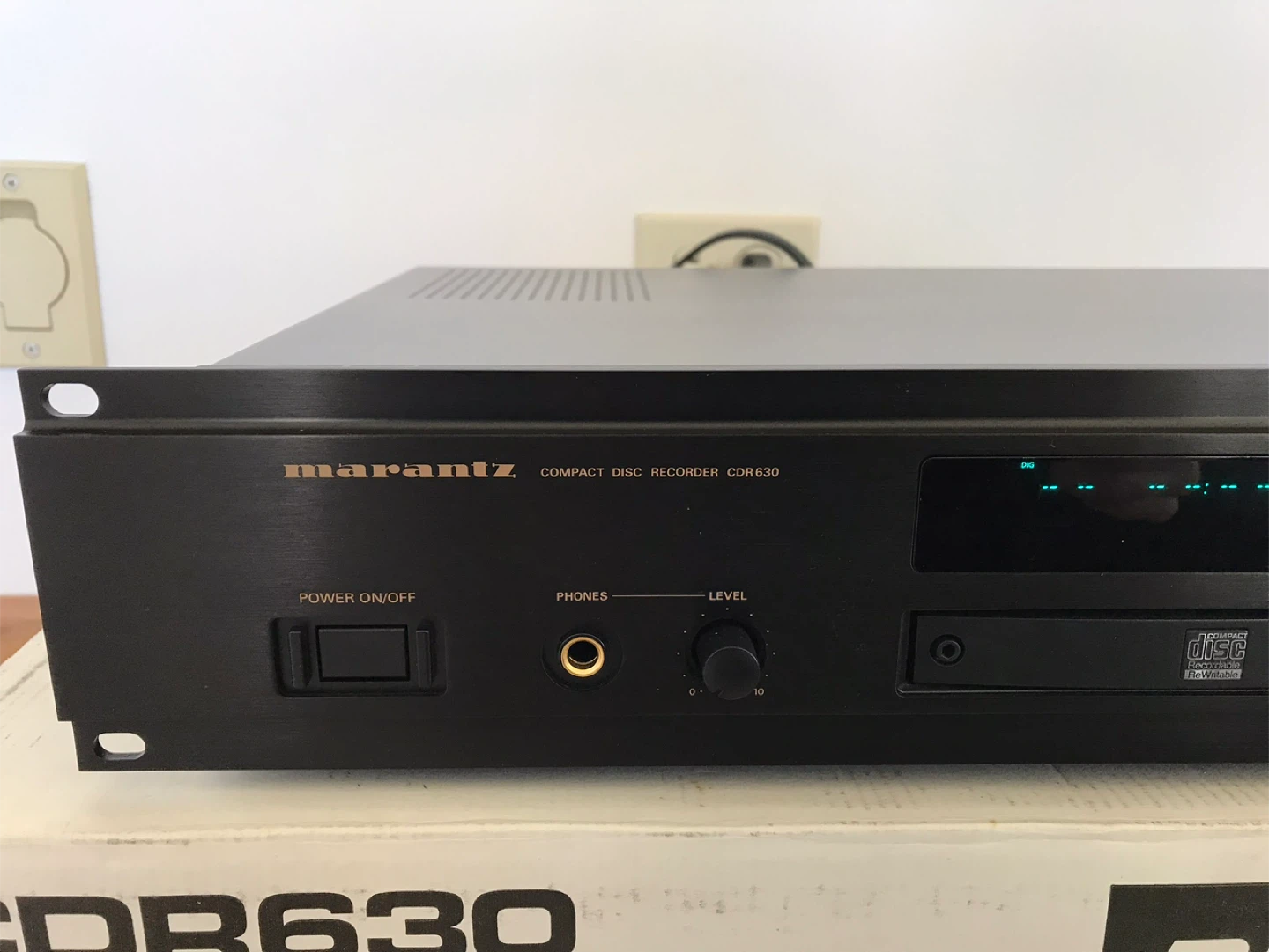 Marantz CDR630 Professional CD Recordable/Rewritable Player - photo 3