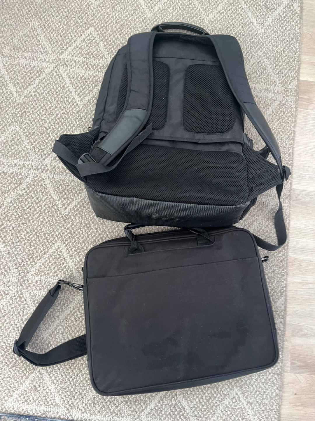 Laptop backpack and crossbody bag - photo 2