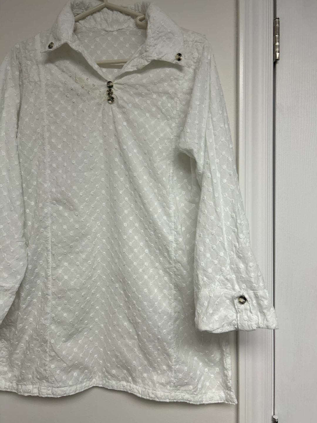 White embroidered long-sleeve top - photo 3