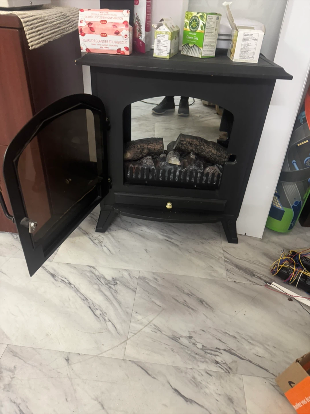 Dimplex Electric Fireplace with Logs - photo 3