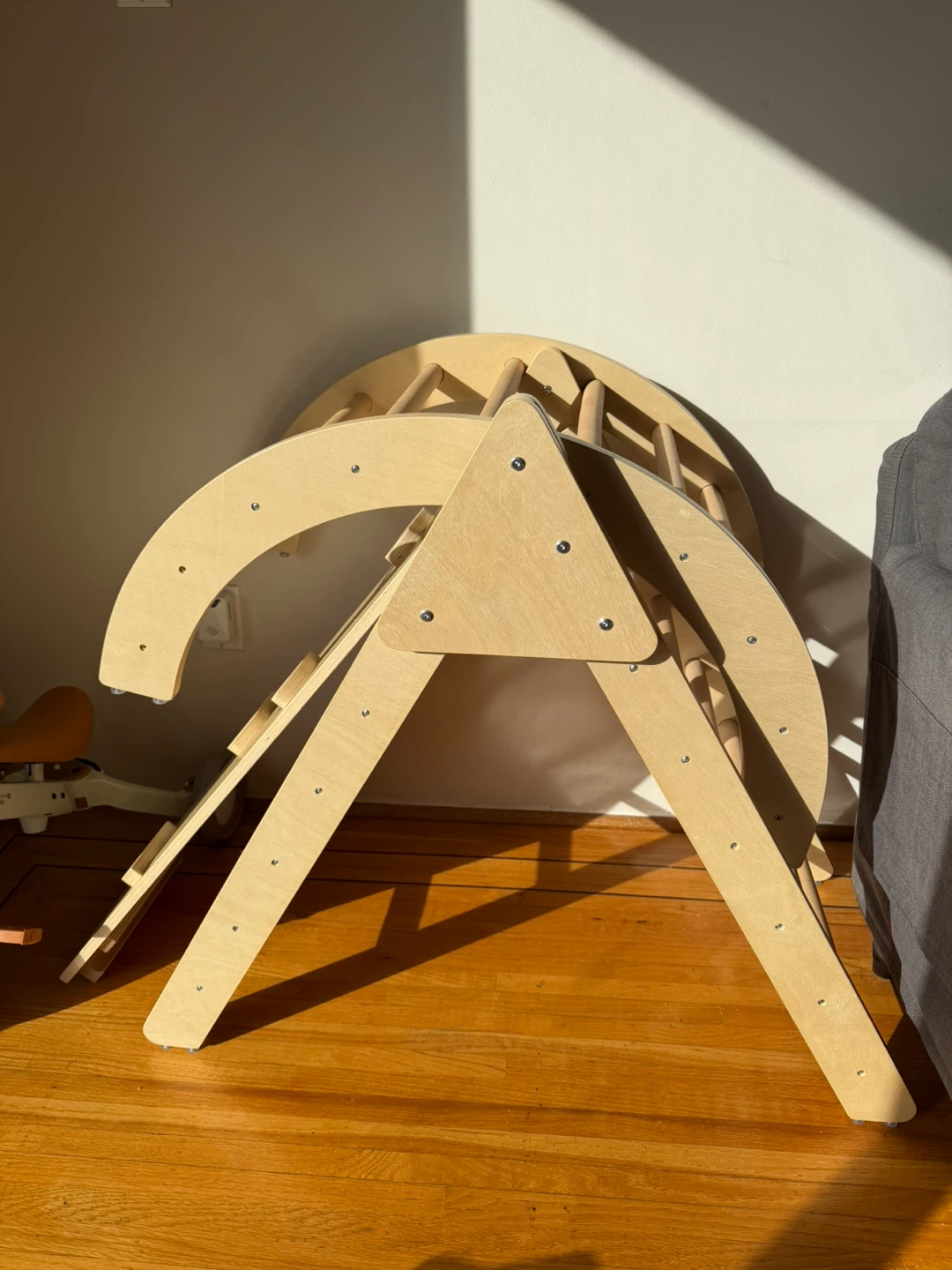 Wooden Pikler Triangle Climber with Ramp - photo 3