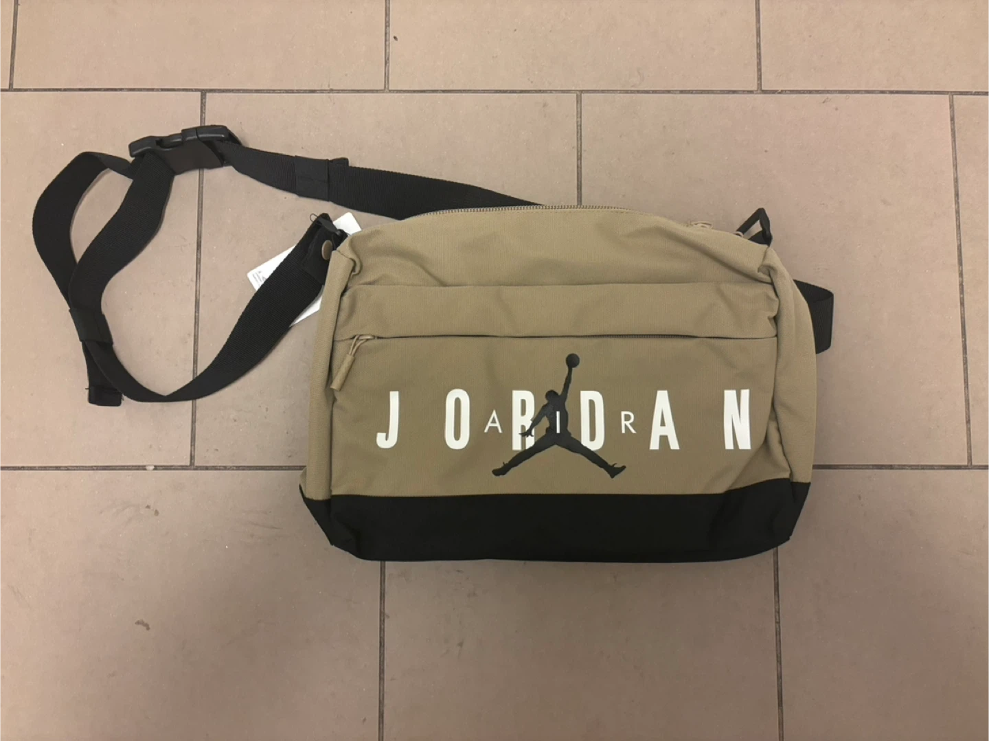 Jordan Crossbody Bag