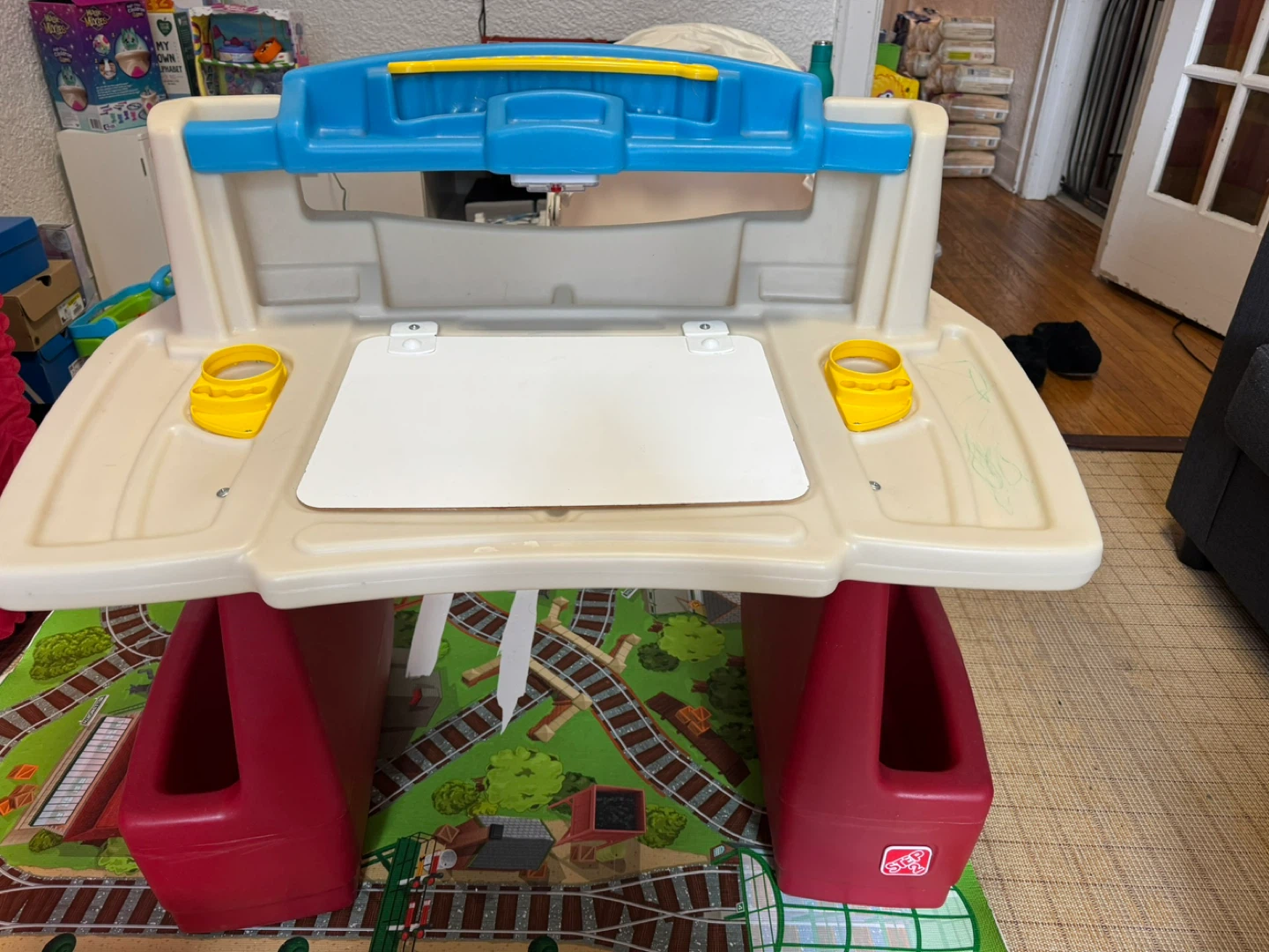 Children’s desk with a chair - photo 3