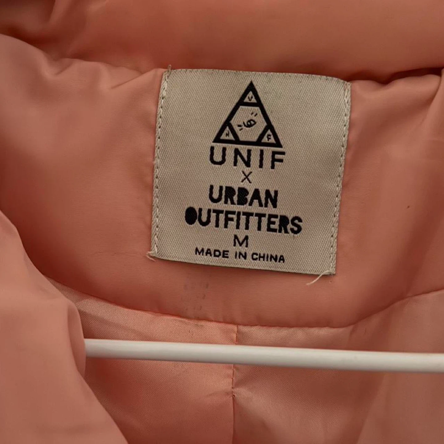 UNIF x Urban Outfitters Pink Puffer Jacket - Size M - photo 4