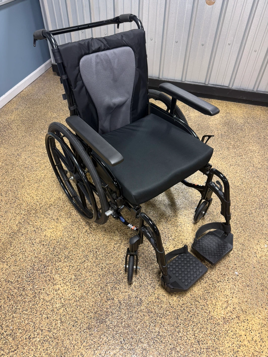 (Delivery Available!) Invacare MyOn Manual Wheelchair