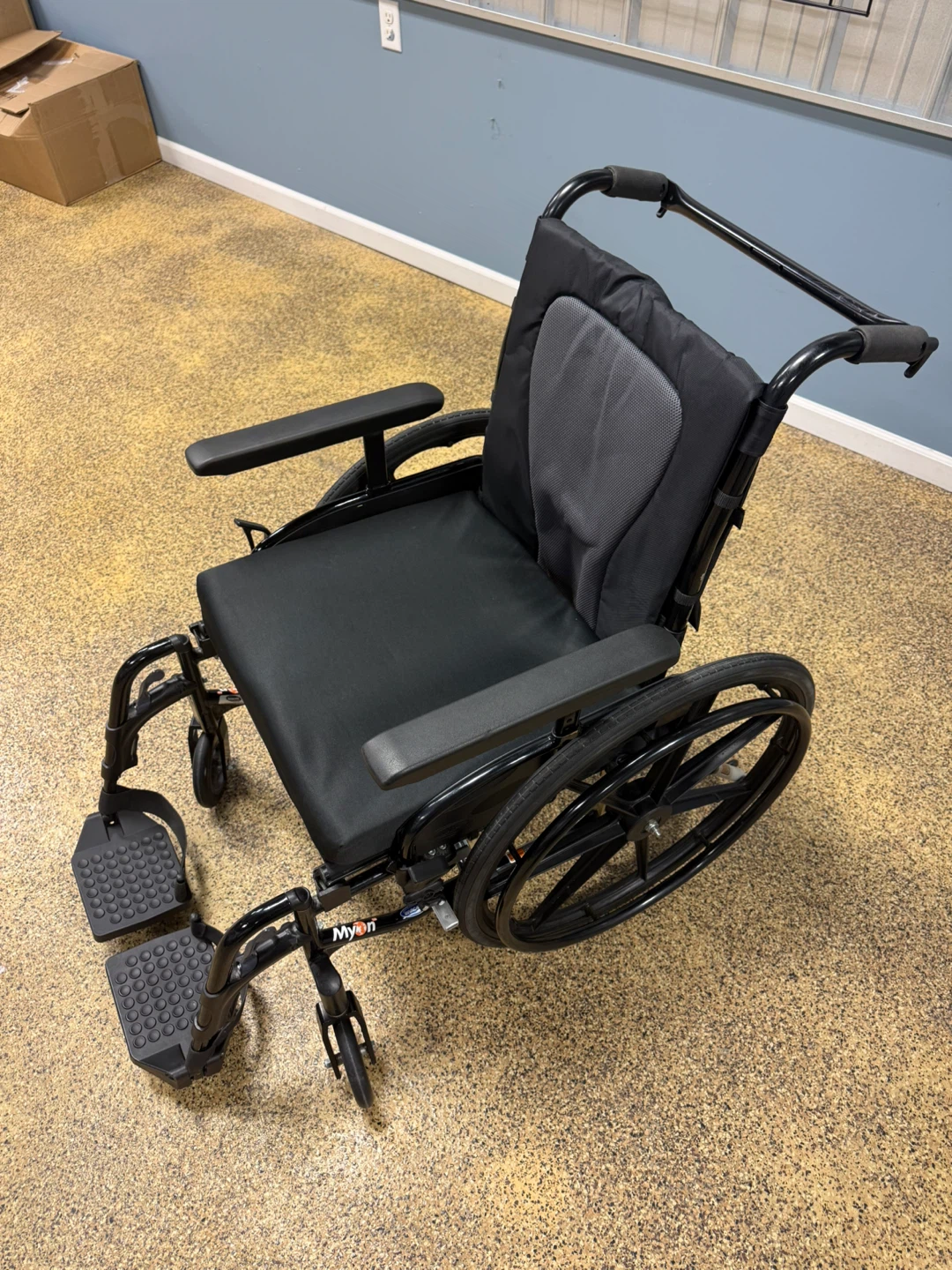 (Delivery Available!) Invacare MyOn Manual Wheelchair - photo 5