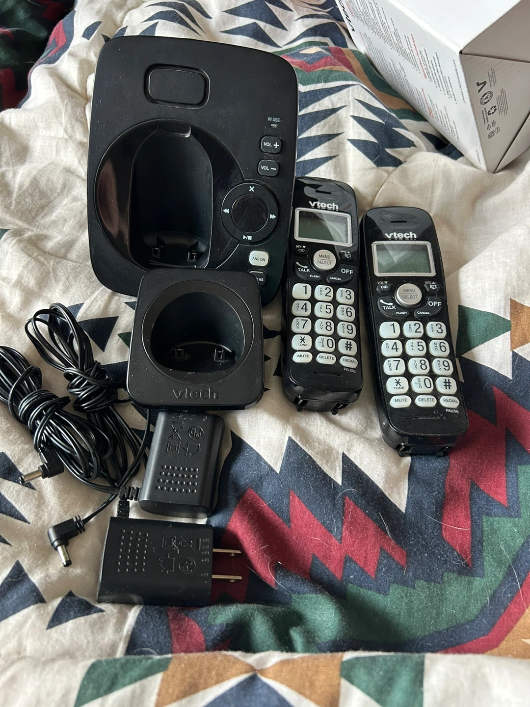 VTech Cordless Answering System with 2 Handsets - photo 2