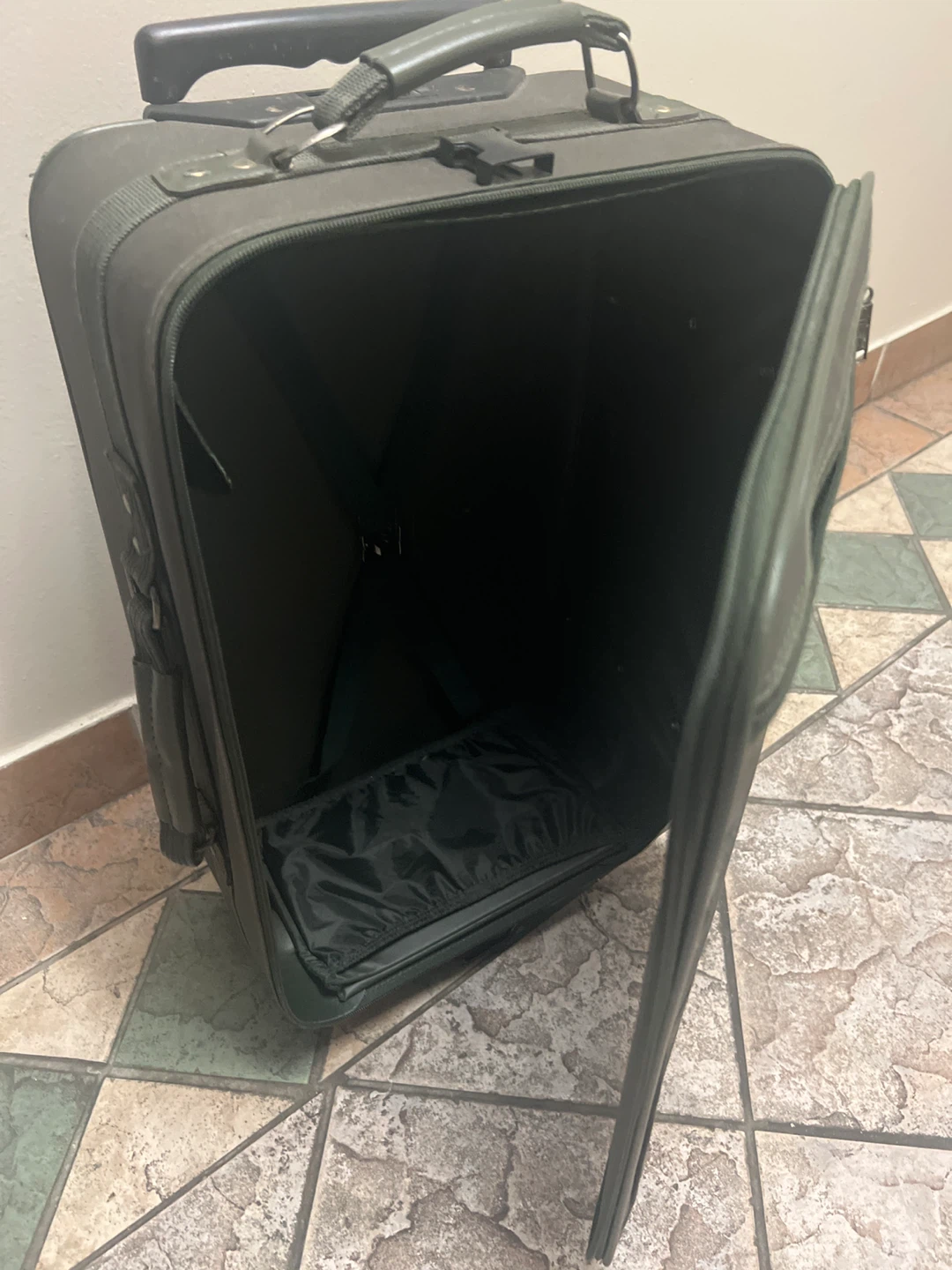 Diplomat Dark Green Carry-On Luggage